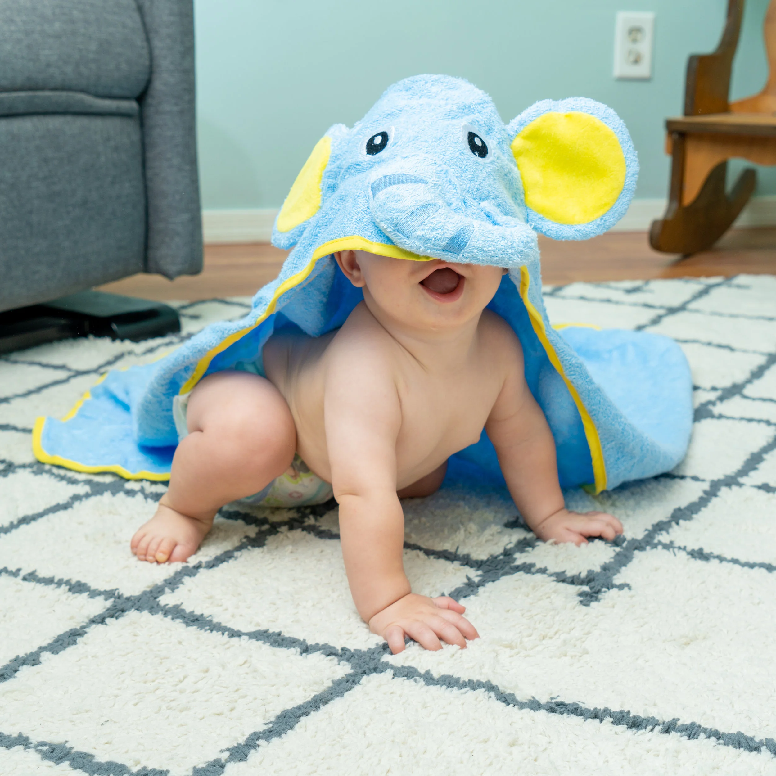 BlueandYellowElephantTowel-1.JPG