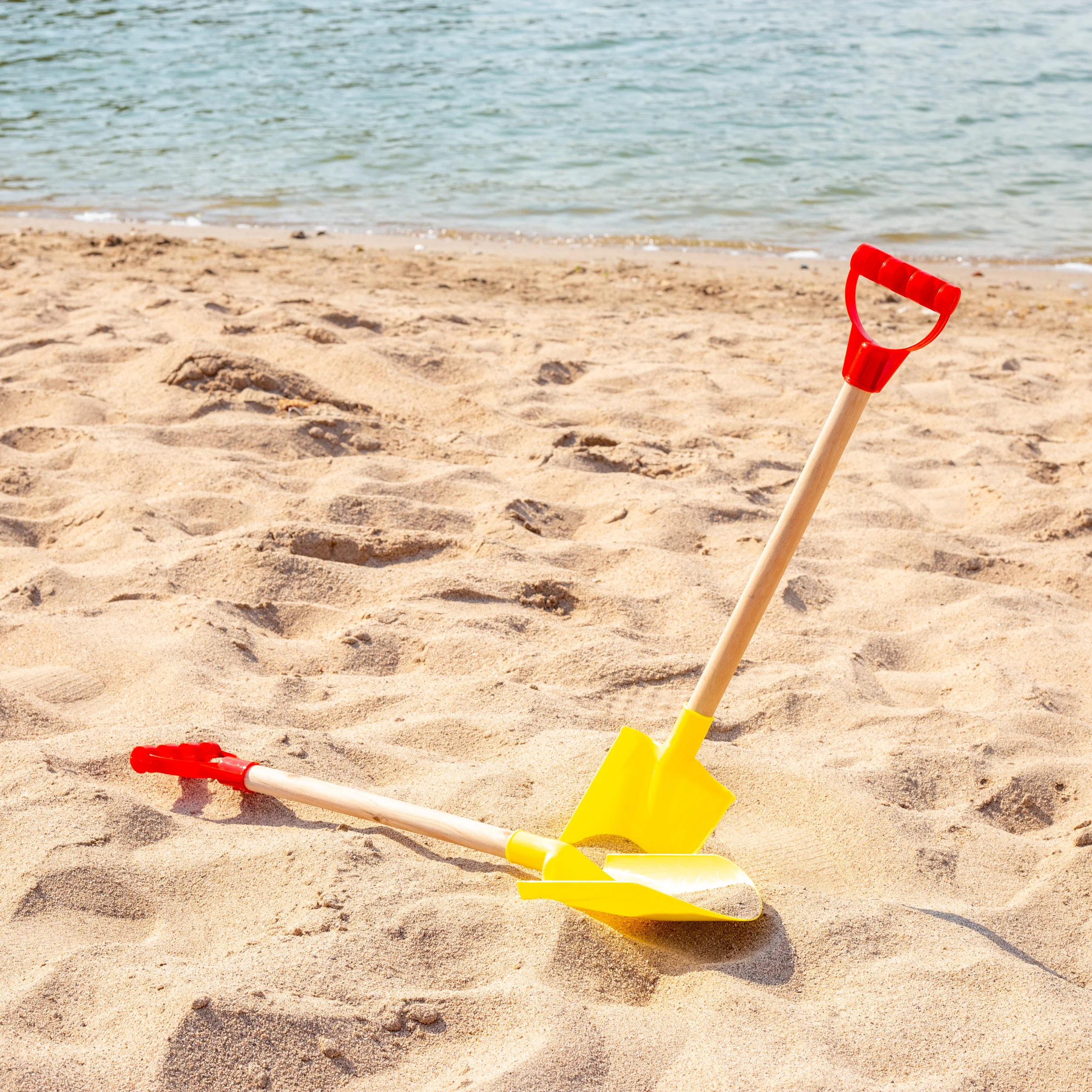 BeachShovels-5.JPG