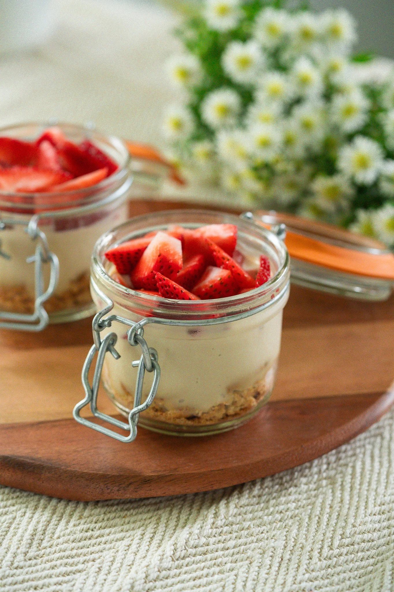 Vegan NoBake Strawberry Cheesecake Jars — My Moonstone Kitchen