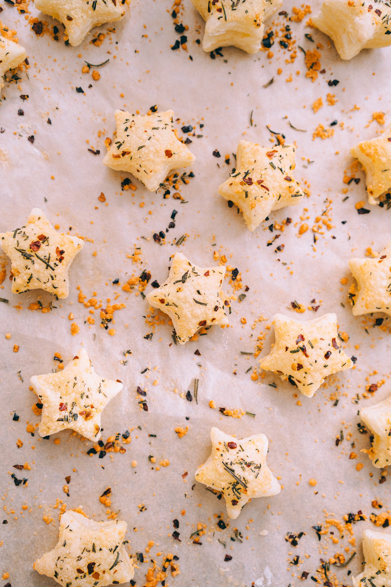 Rosemary &amp; Parmesan Puff Pastry Stars