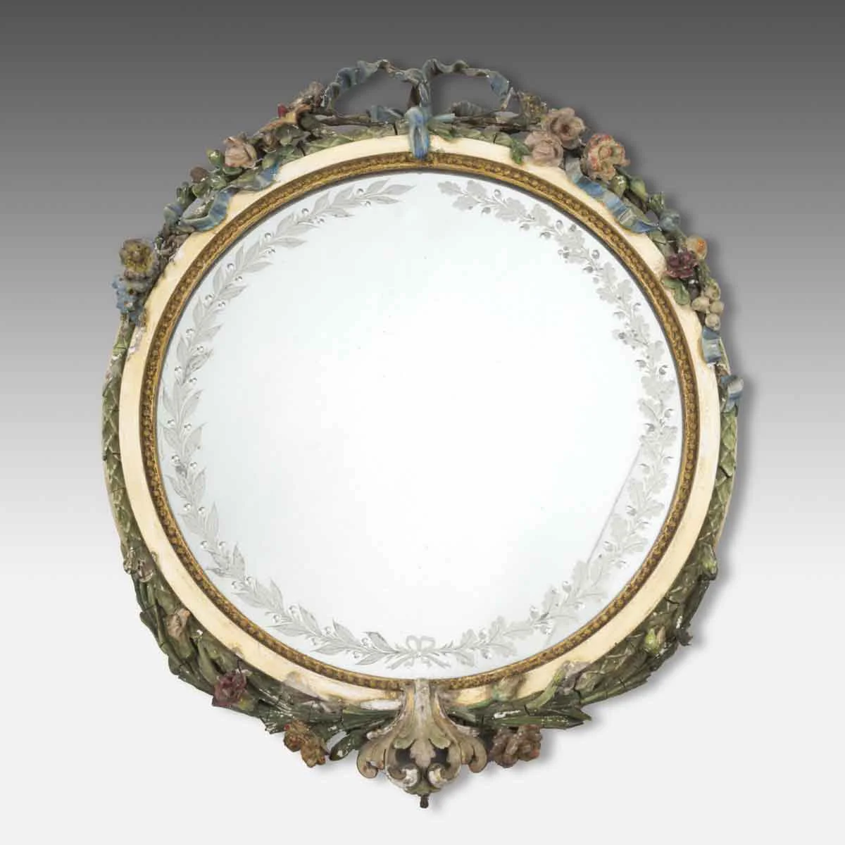 Wall mirror.jpg