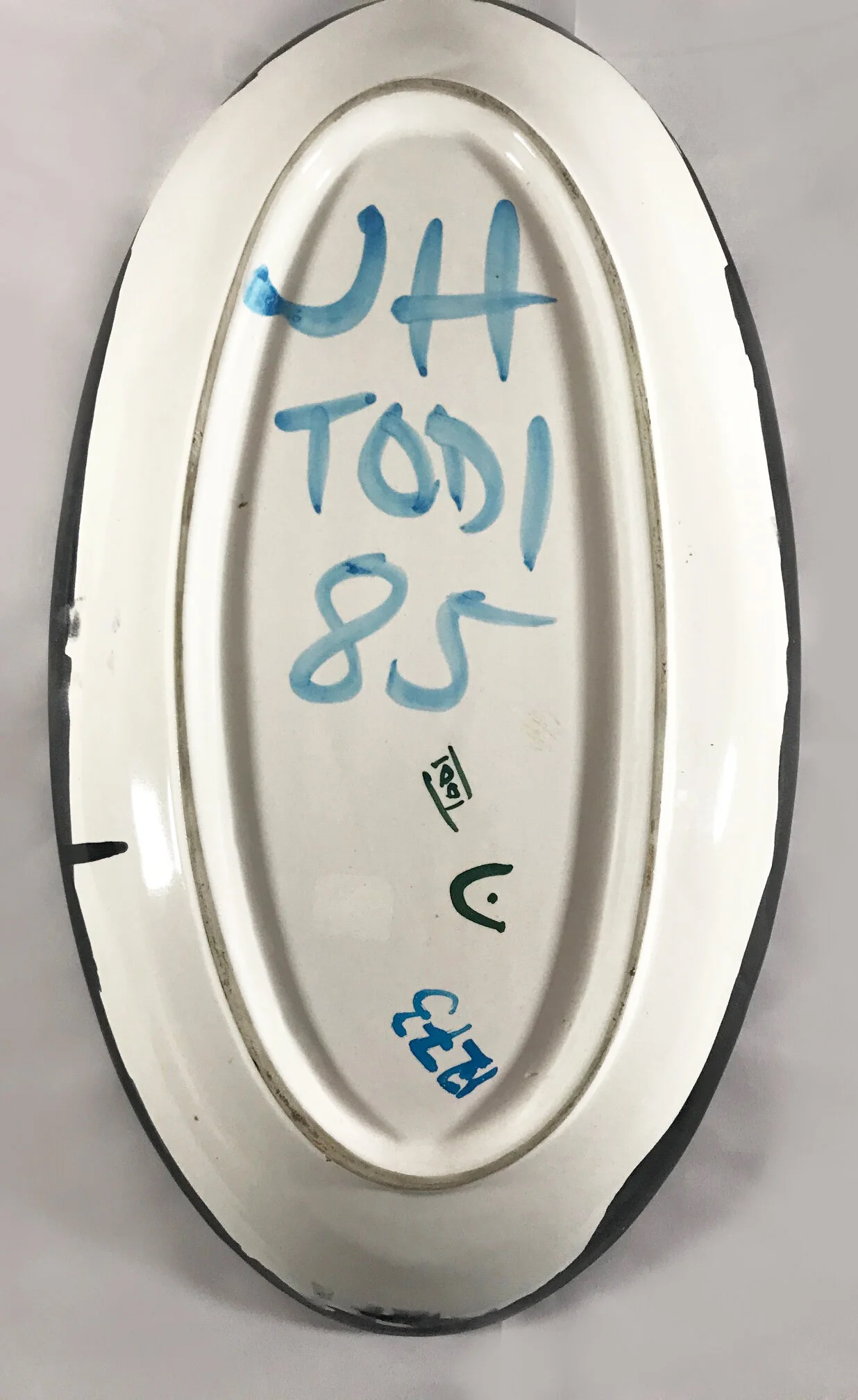 Oval dish back.jpg