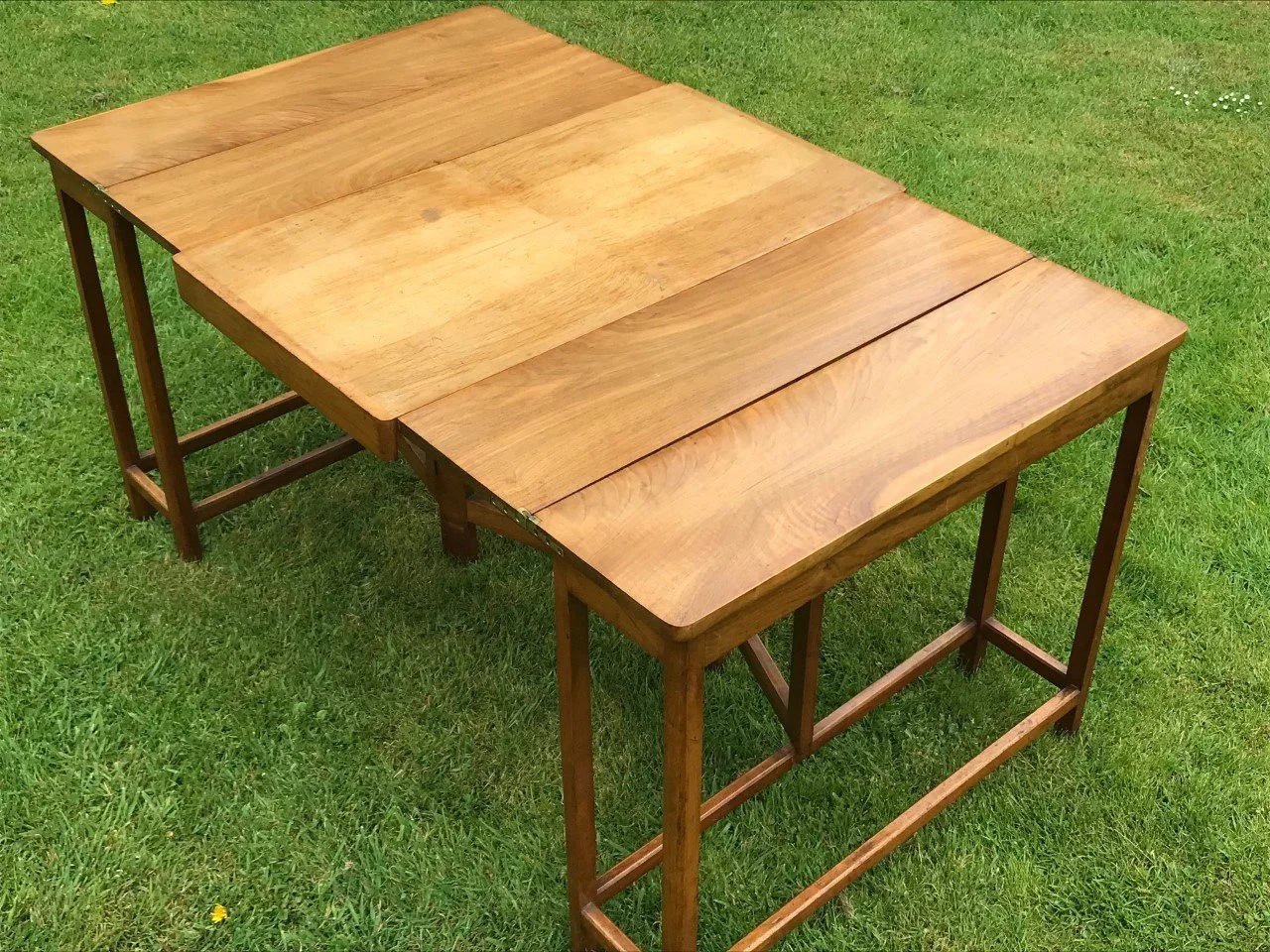 Fred Foster Table 3.jpg