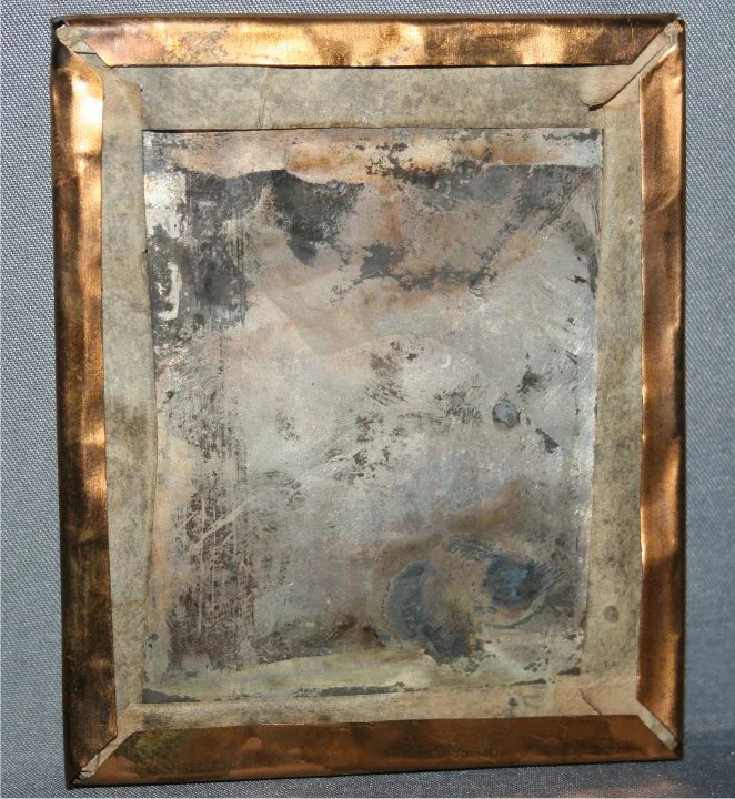 6thPlateDagHusbandAndWifeHoldingCase (4).jpg