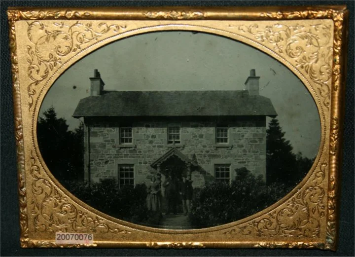 4thPlateOutdoorAmbroHouseAndFamily (1).jpg