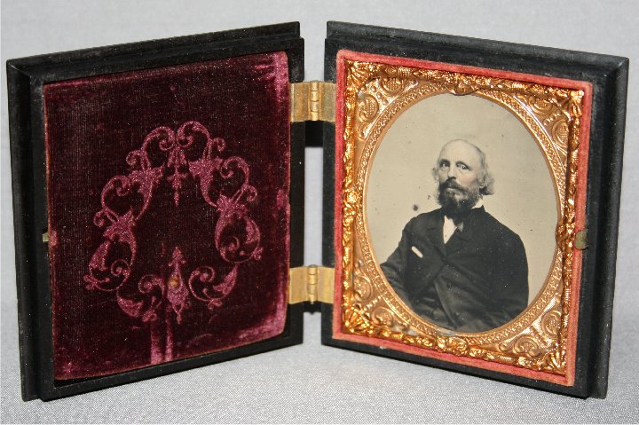 6th Plate Ambrotype_OldManWithBeardRubyLining (1).jpg