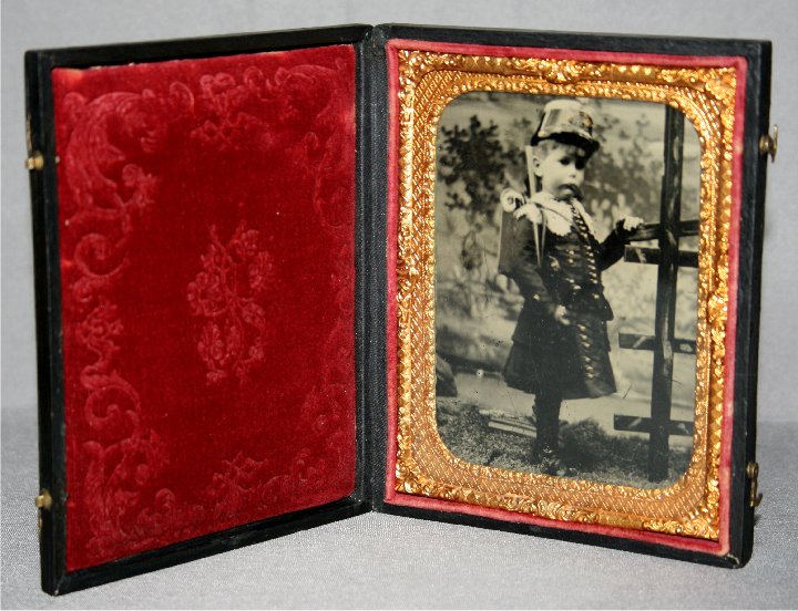4thPlateTin_BoySoldierInUnionCase (1).jpg
