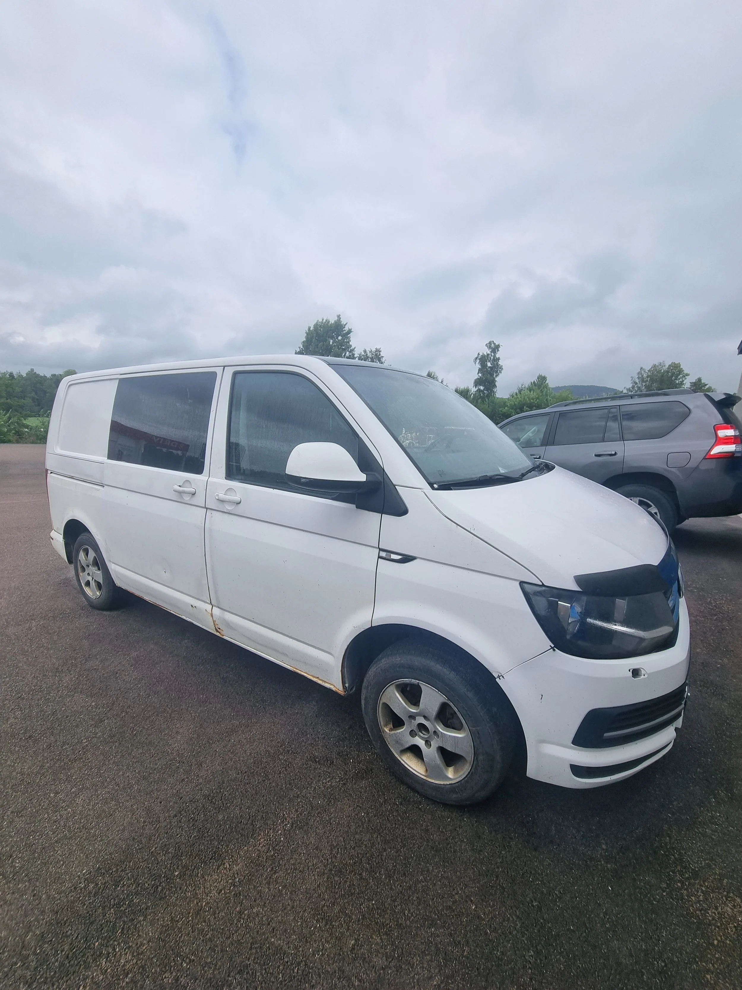 SOLGT - Fra konkursbo har vi en VOLKSWAGEN TRANSPORTER tilsalgs