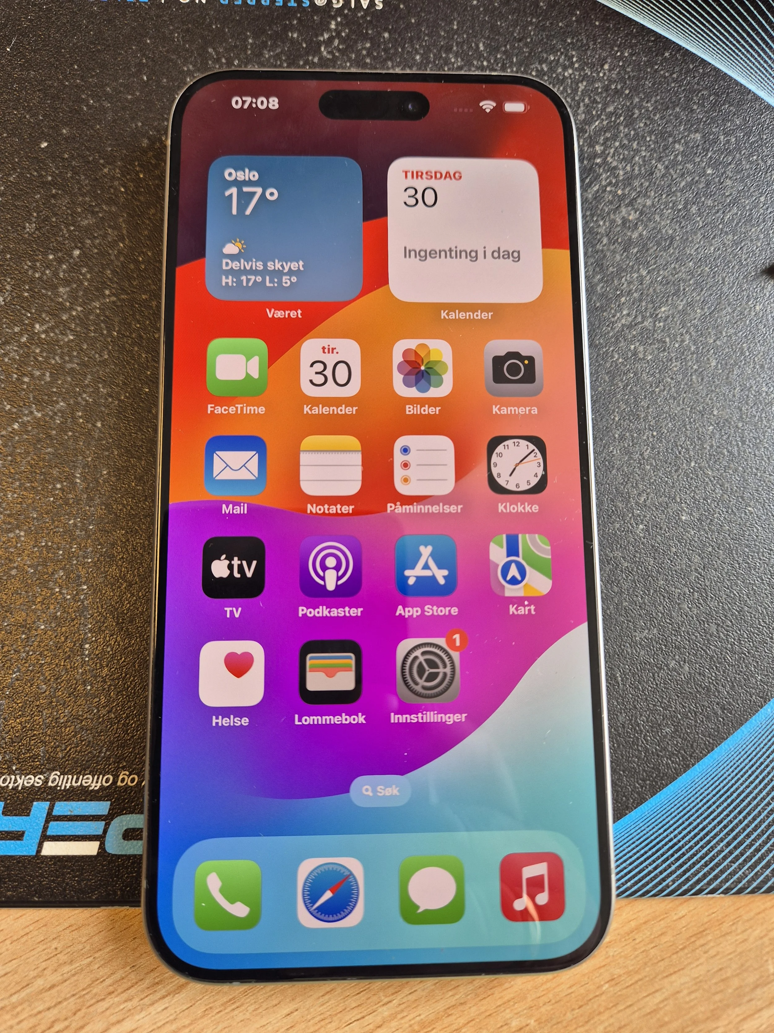 SOLGT - Fra boet til AKSB AS har vi diverse ting til salgs, Ipad, Iphone mm