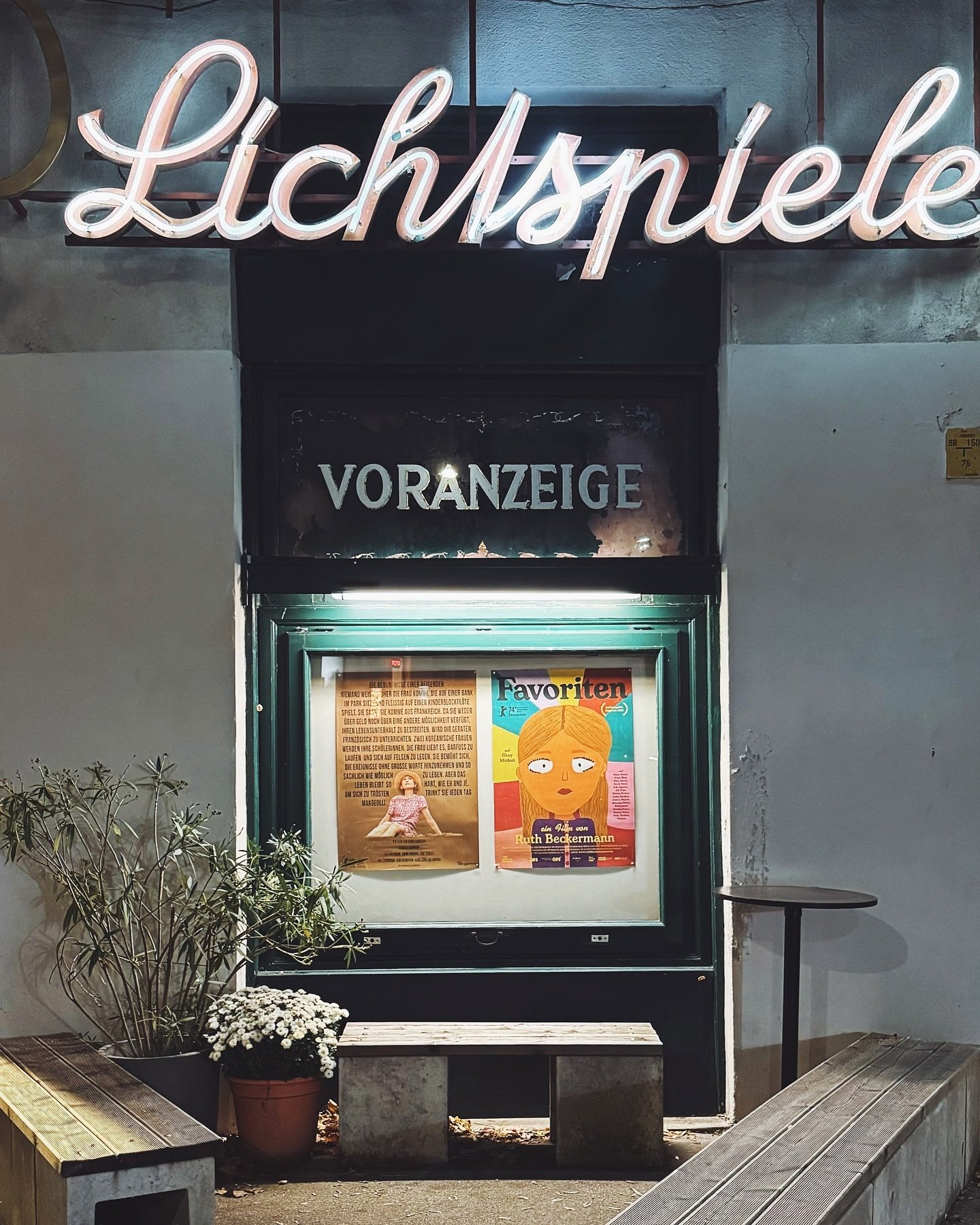 Breitenseerstr., 1140
#
#font #schrift #abc #type #typo #typografie #typography #letters #lettering #shopfront #foundtype #typeporn #dailytype #dailyfont #wien #vienna #wienfont #fontwien #curated #city #1140 #austria #storefront #shopfrontspoetry #w