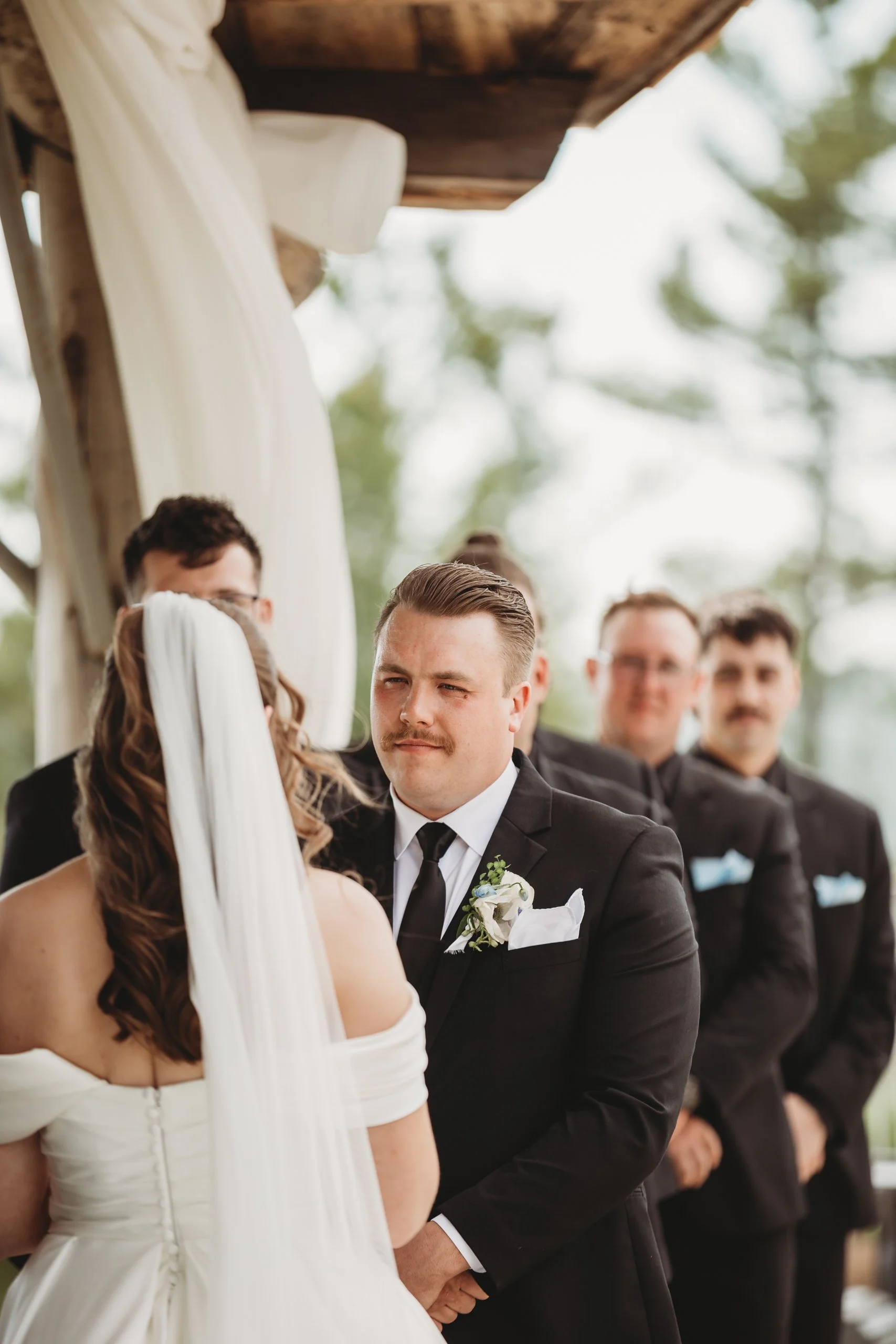 allielikophotography-ottawaweddingphotographer-lebelvedere-ottawaweddings (69 of 1).jpg