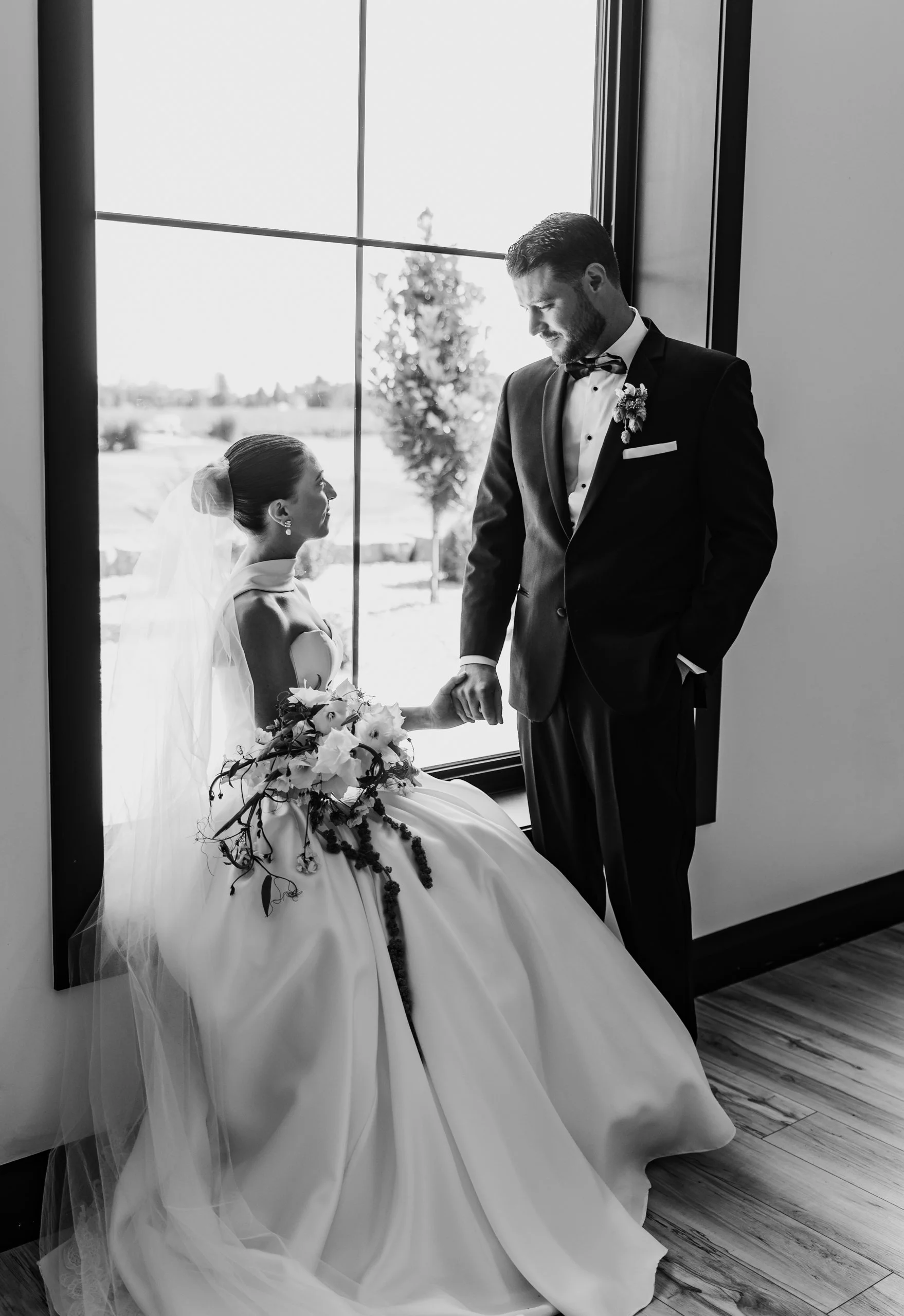 allielikophotography-ottawaweddingphotographer-bleeksandbergamot (76 of 1).jpg