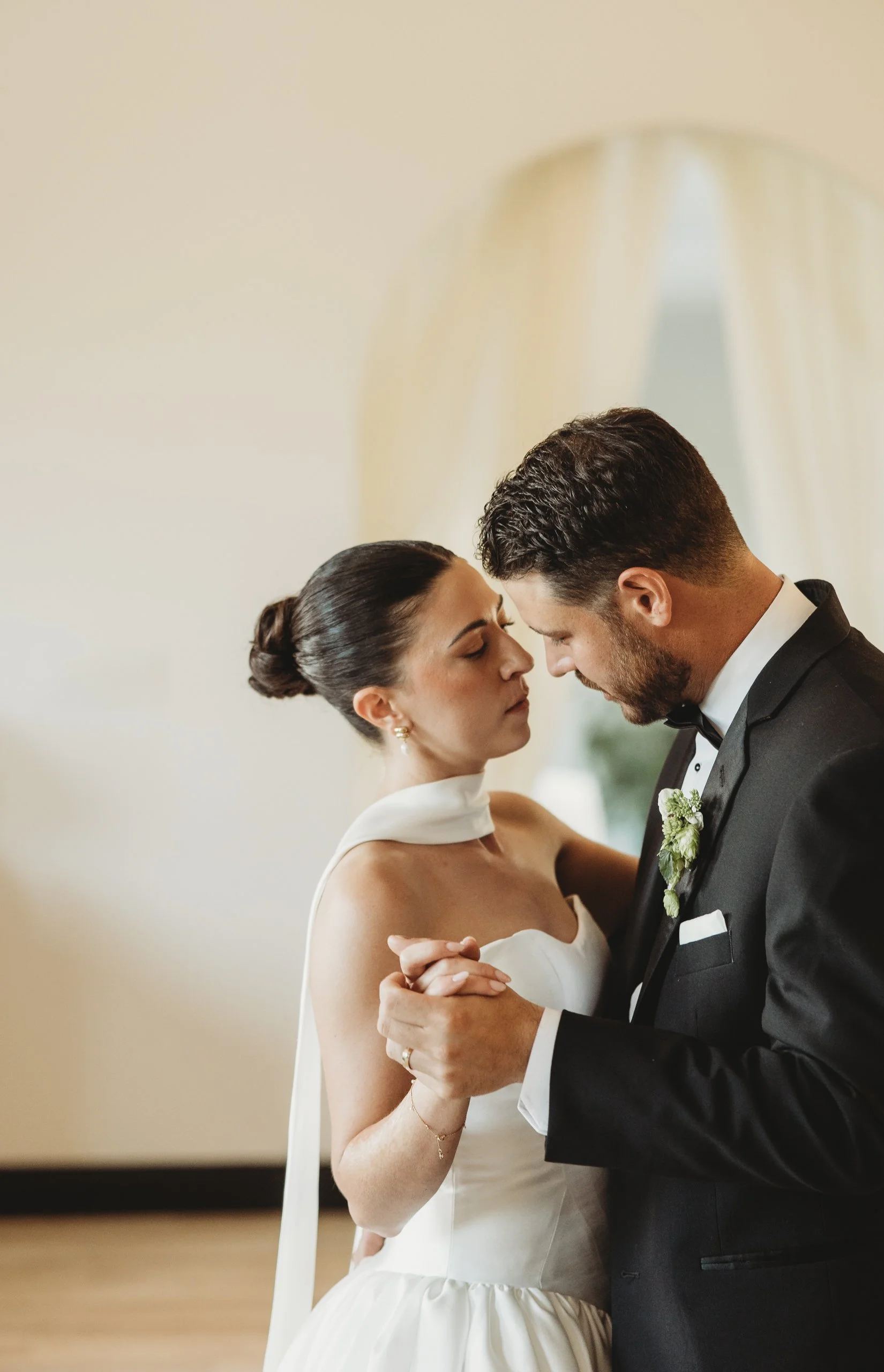 allielikophotography-ottawaweddingphotographer-bleeksandbergamot (128 of 1).jpg