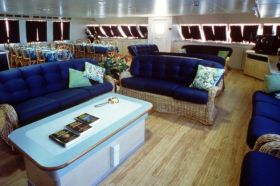 aqua-cat-vessel-06.jpg