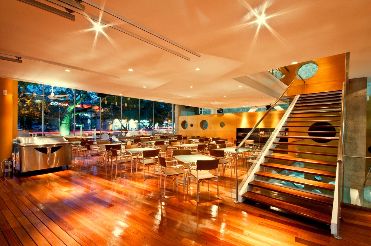 restaurant chain karen s pizza