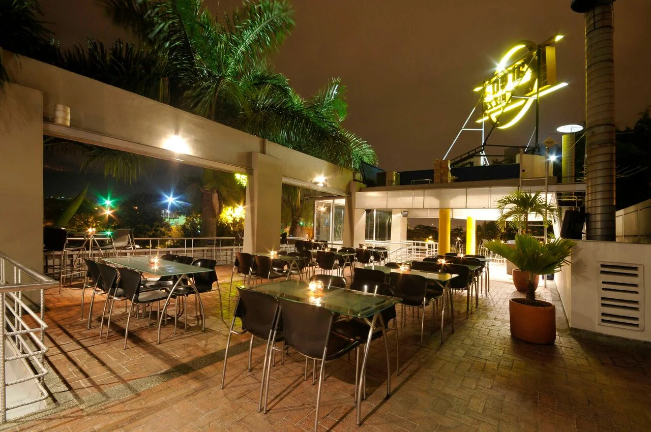 restaurant chain karen s pizza