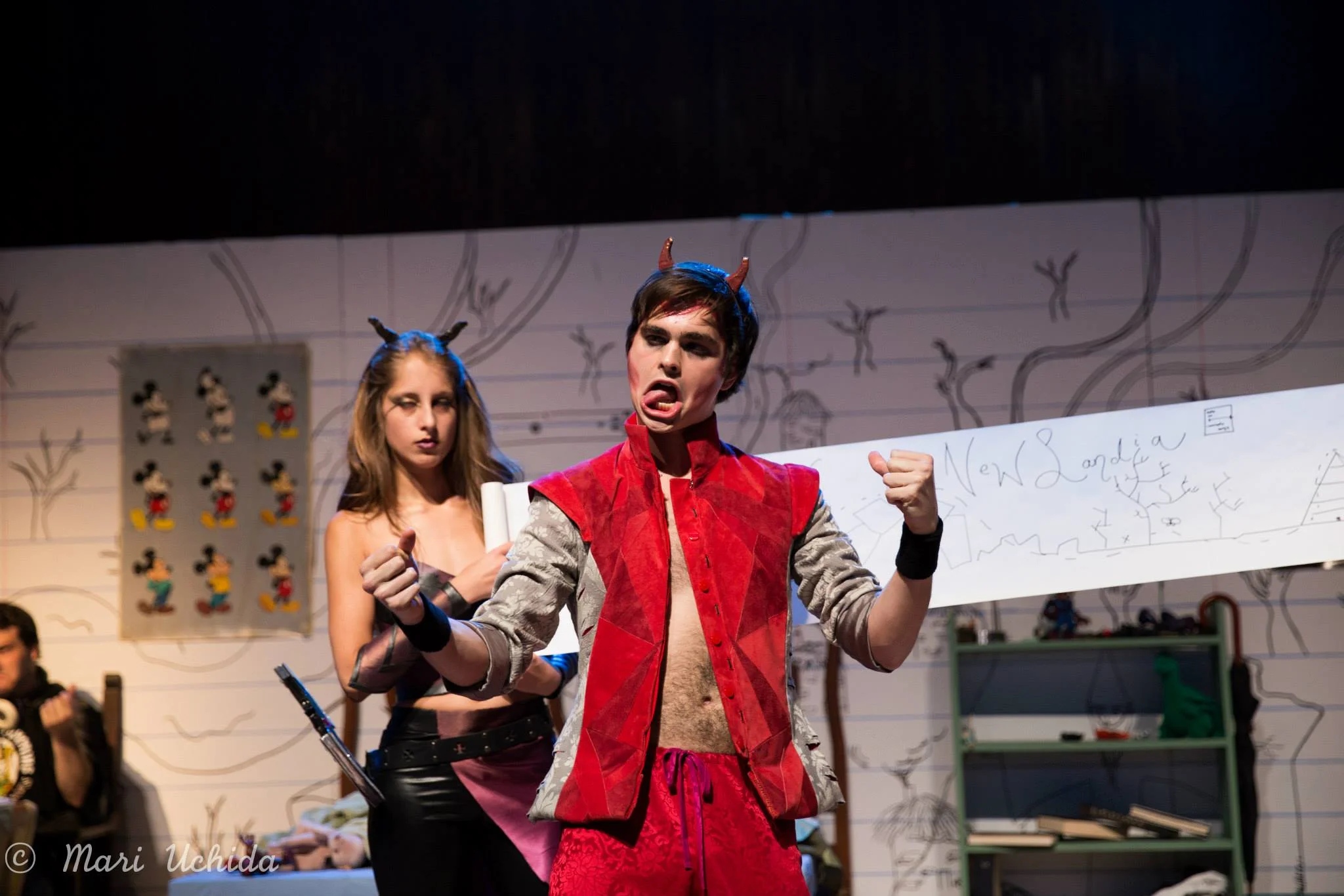 She Kills Monsters (2015, d. Dani Stompor)