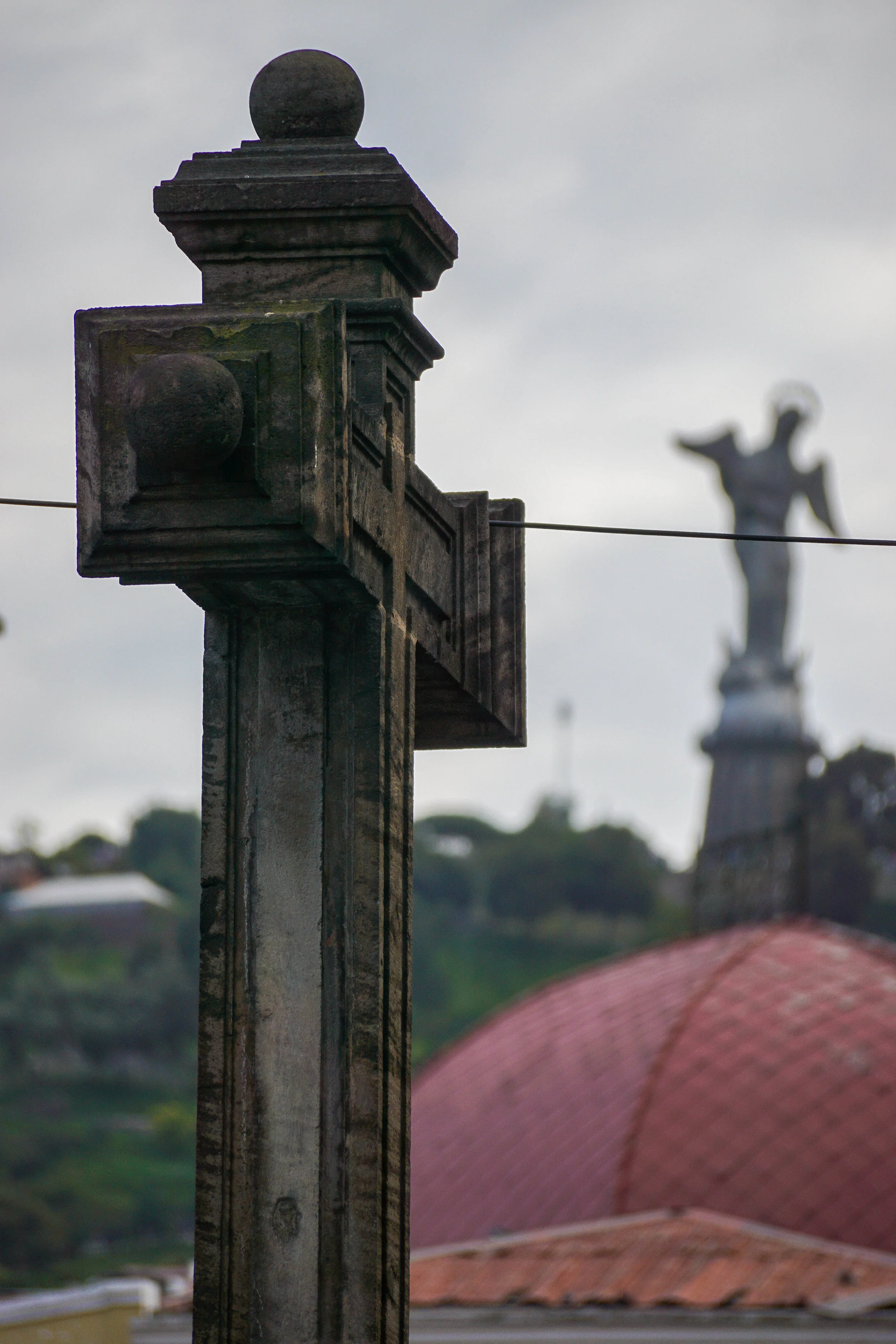Quito_cross.jpg