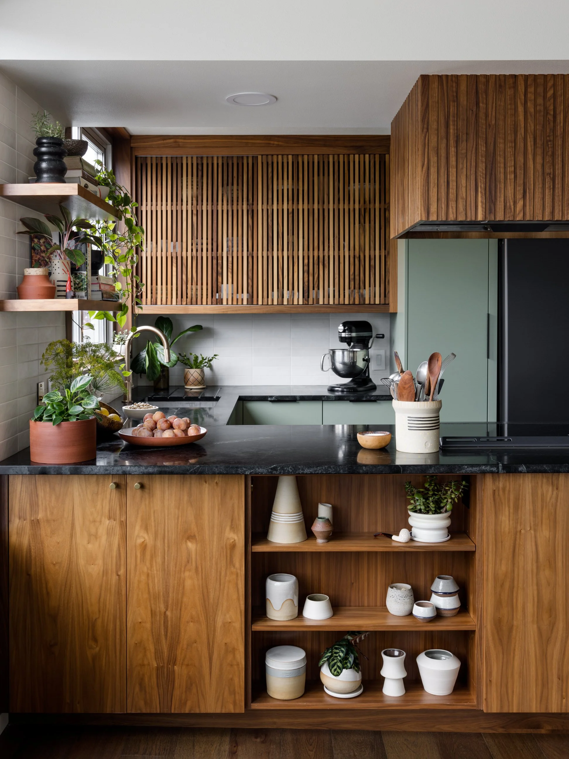 Miranda-Estes-Photography-The Residency Bureau-Condo Kitchen-5.jpg