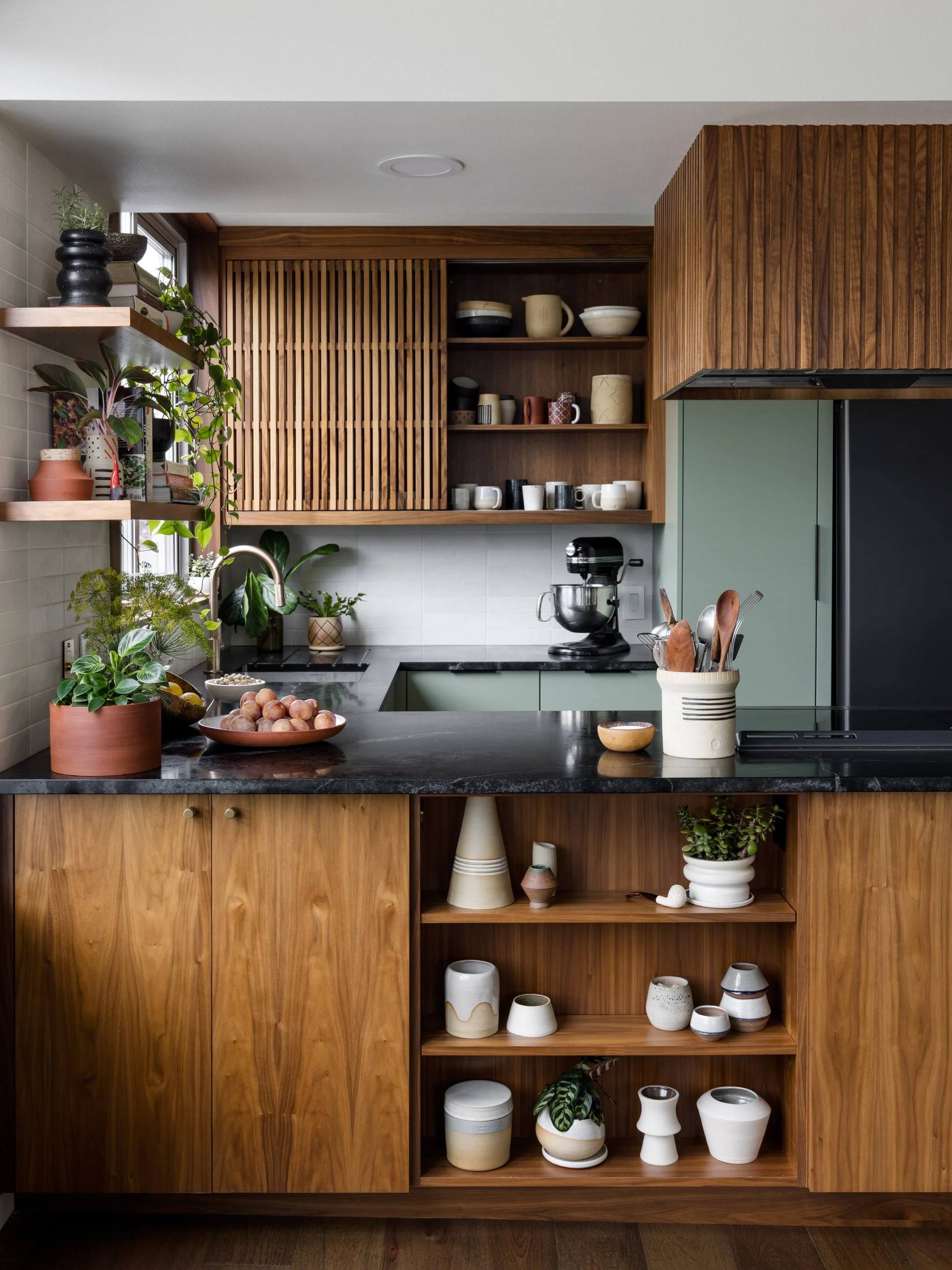 Miranda-Estes-Photography-The Residency Bureau-Condo Kitchen-7.jpg
