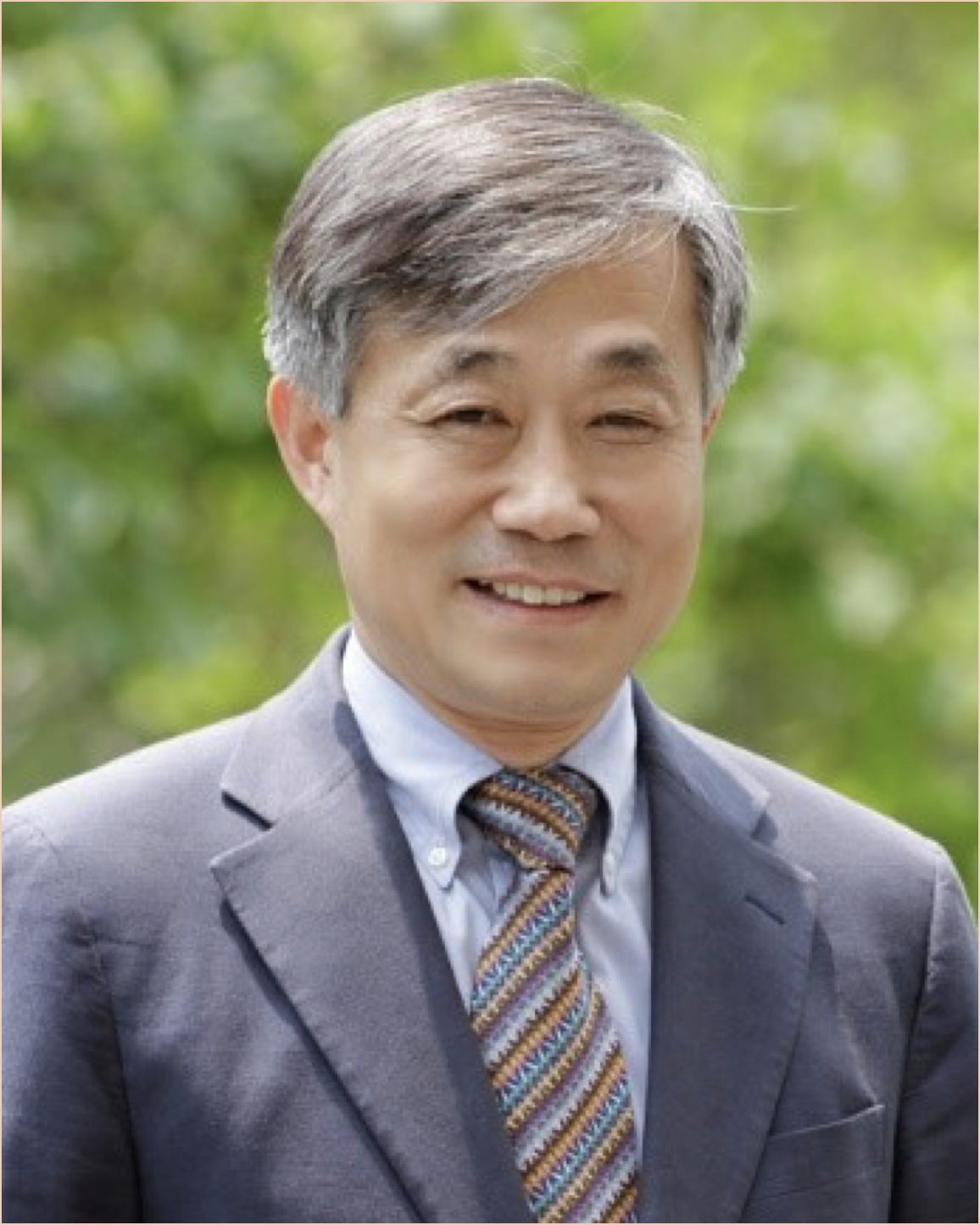 Light Effects on Flowering and Morphogenesis of different Plants
Prof. Byoung Ryong Jeong - Gyeongsang National University