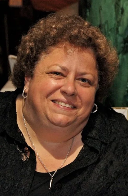 Lisa Schwab.jpg
