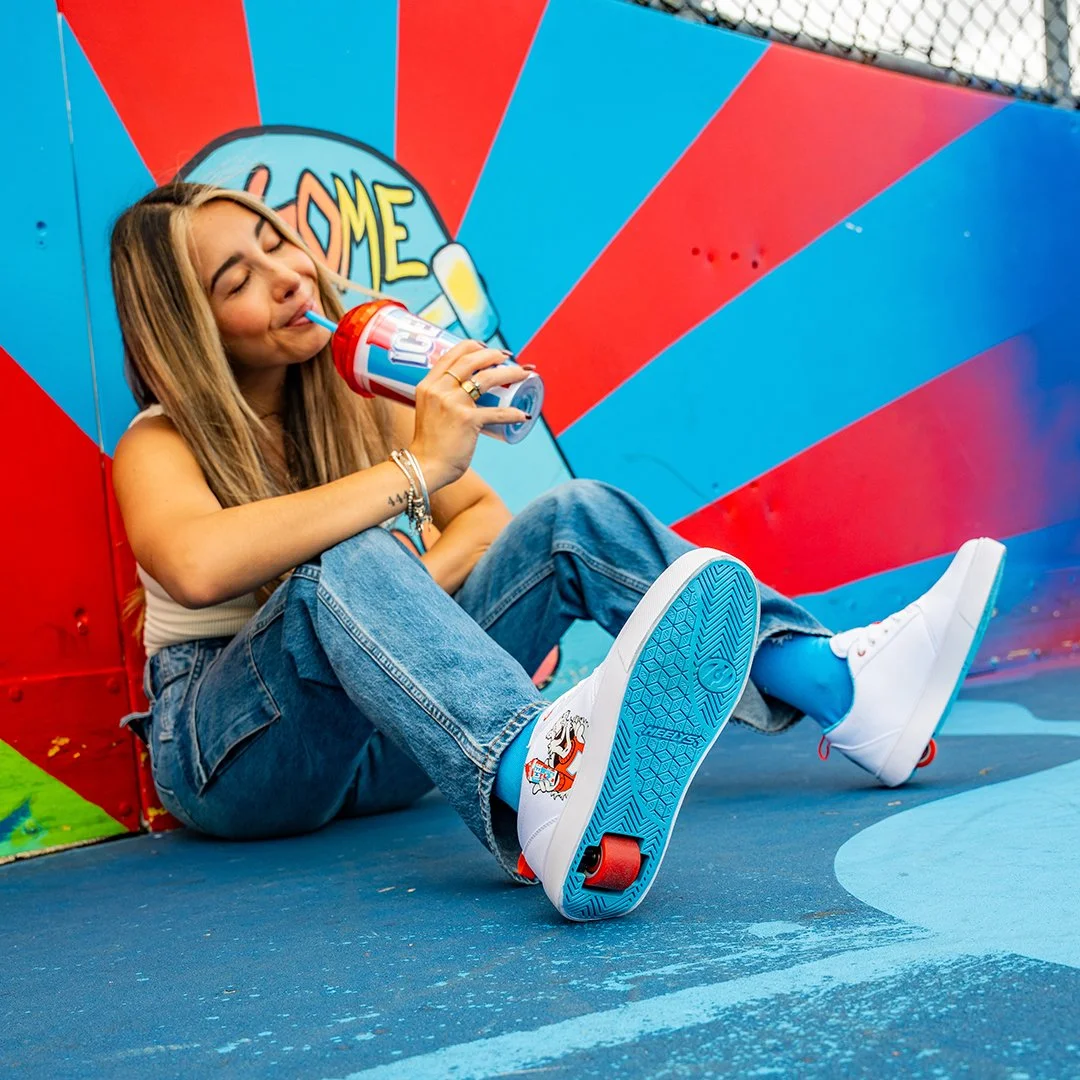 Pro20_Icee_drink_on_model_1080_x_1080.jpg