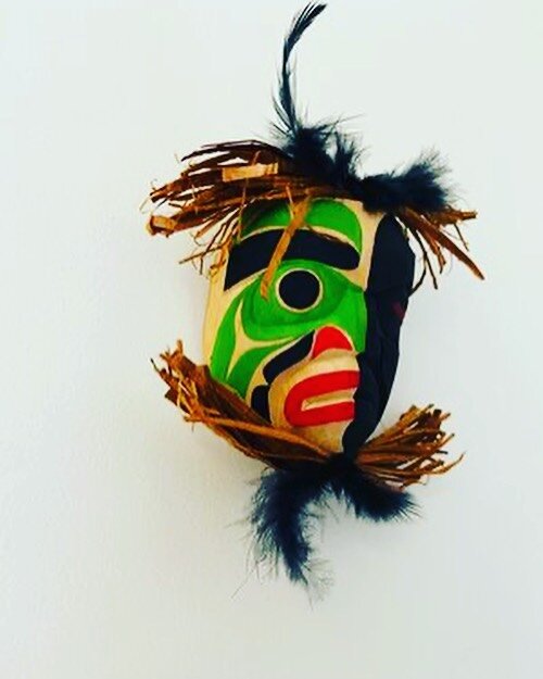 Another beautiful little mask by Gilbert Dawson. This Ridicule mask, blackened on one side, tells the story of a chief and greed, a reminder to be humble. The mask represents the danger of losing our humility and that we suffer the consequences of ou