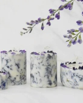 A bouquet in wax!⁠
⁠
Premium candles and scent tablets crafted in Seoul with all of the dreamy fragrance and natural beauty that real petals provide. Meet KOTT at our link in bio.⁠