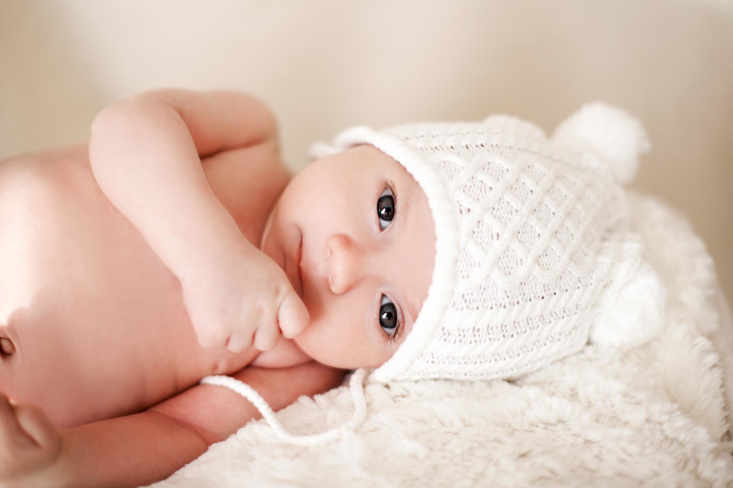 nyc-photographers-NEWBORN-PHOTOSHOOT-10011.jpg