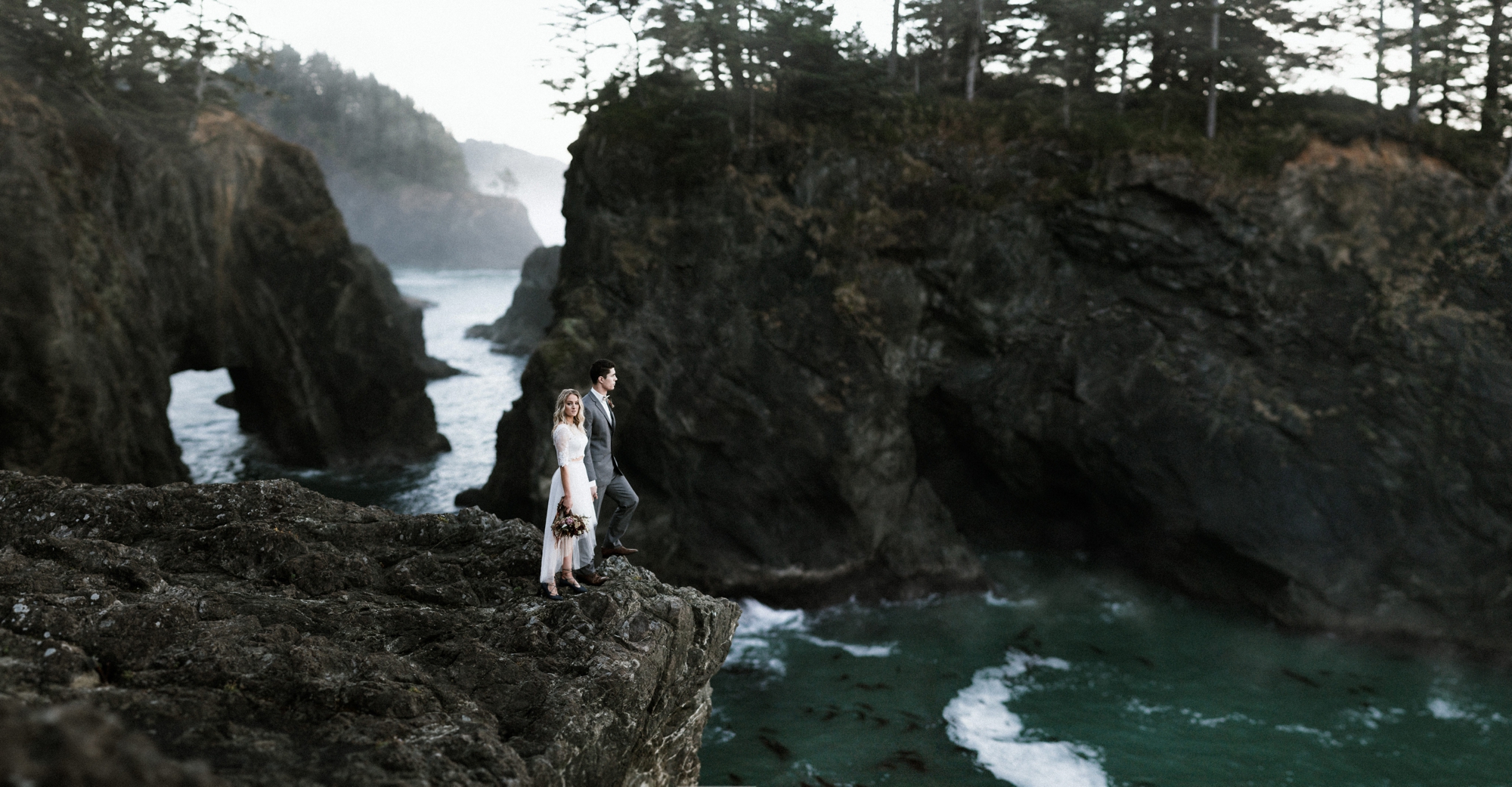 TONY-GAMBINO-OREGON-STYLED-WEDDING-SHOOT_1022.jpg