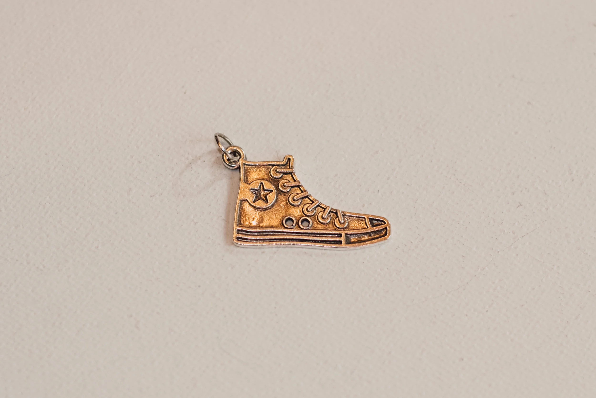Converse Charm