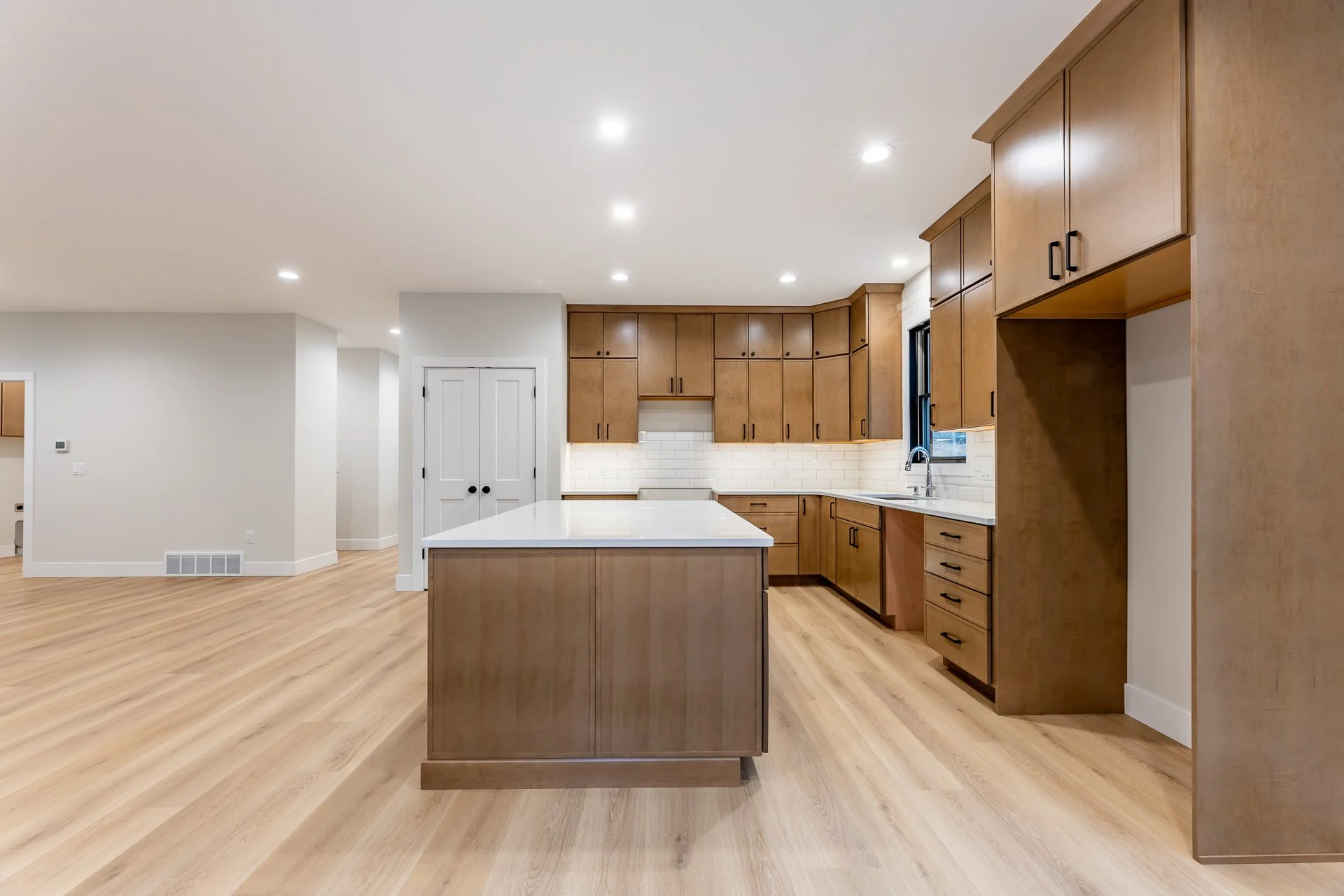 Bratt-124-HDR.jpg