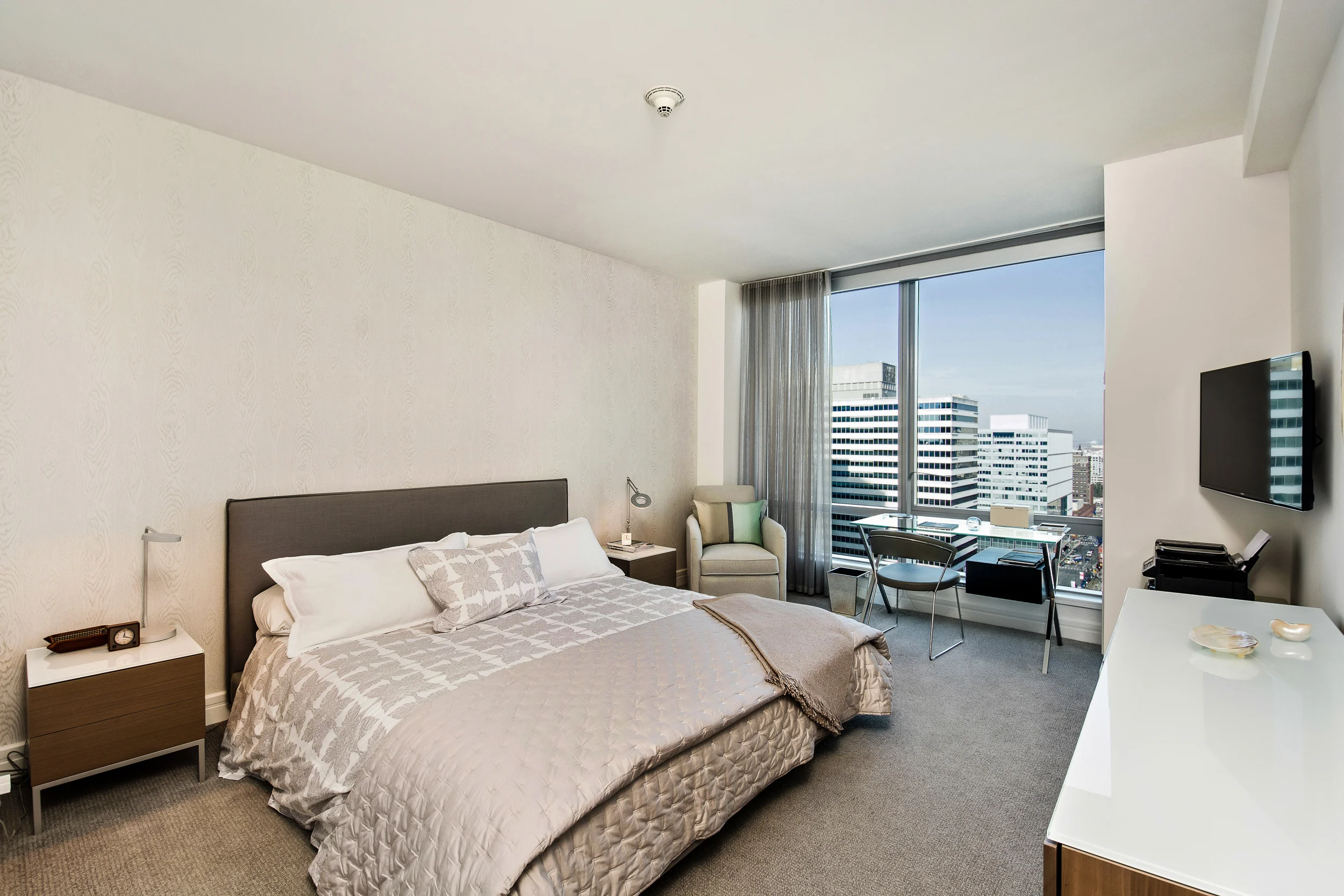 ritz carlton residence 20d master bedroom 2.jpg