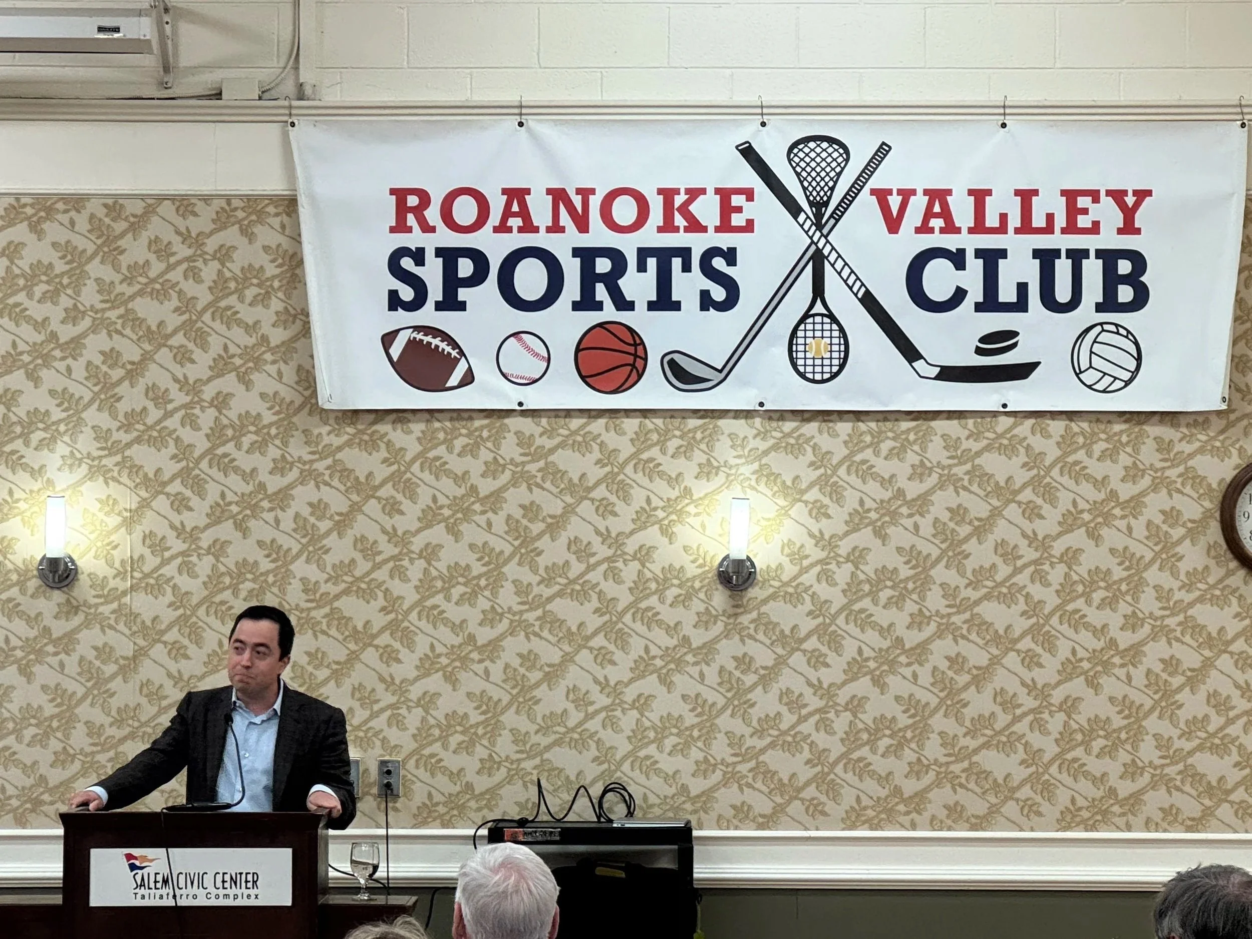  Zach Chu speaking at the April 2026 meeting. 