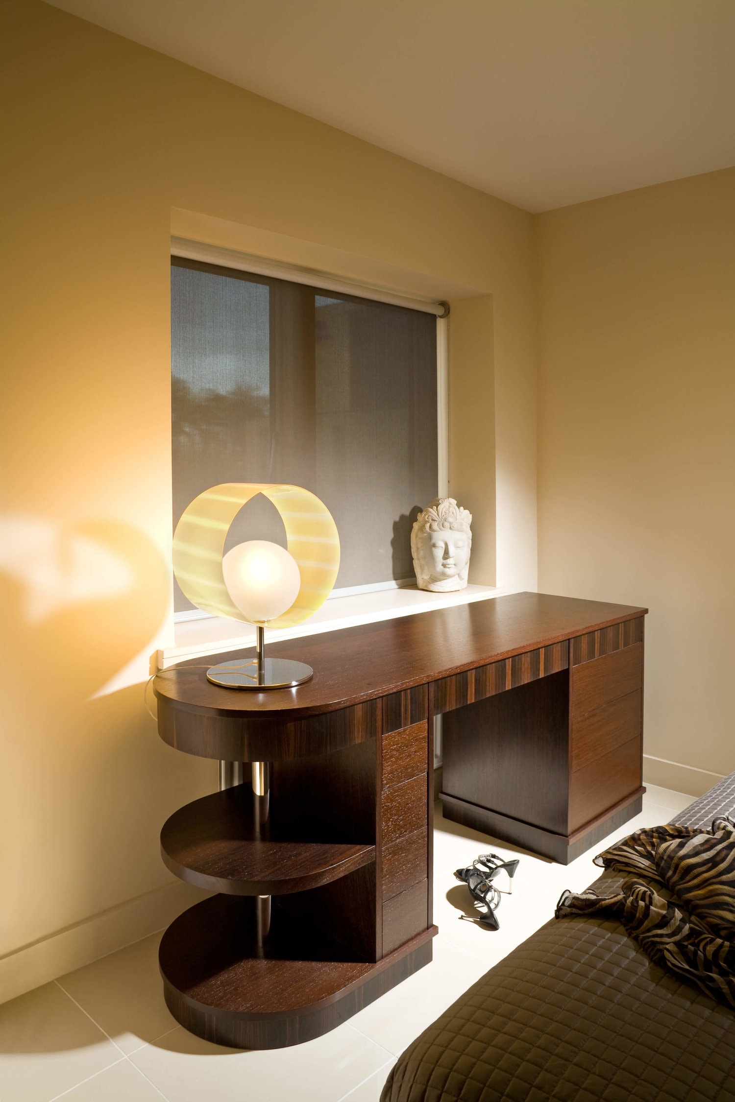 DE LEMPICKA DRESSING TABLE