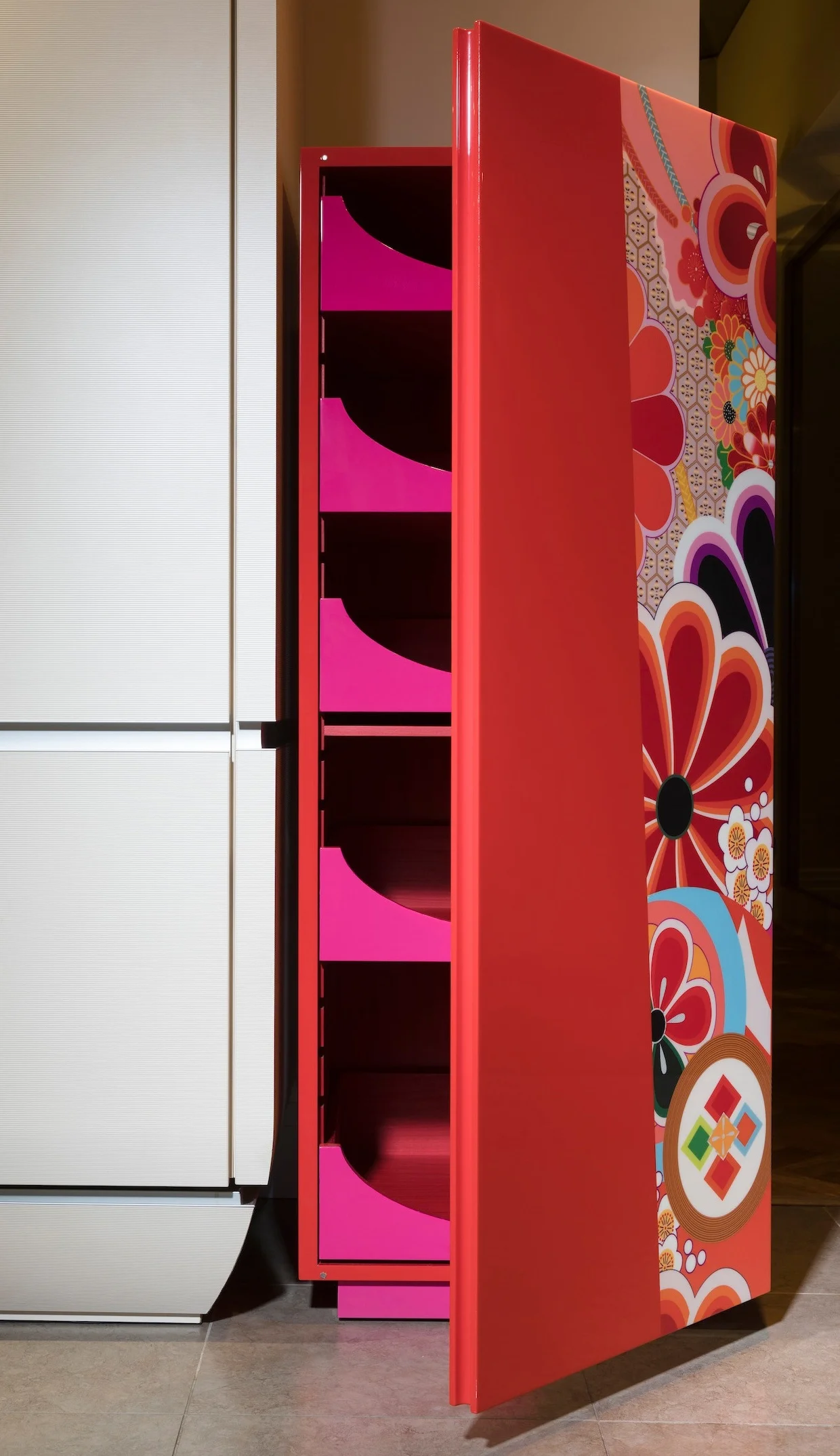KIKU CABINET