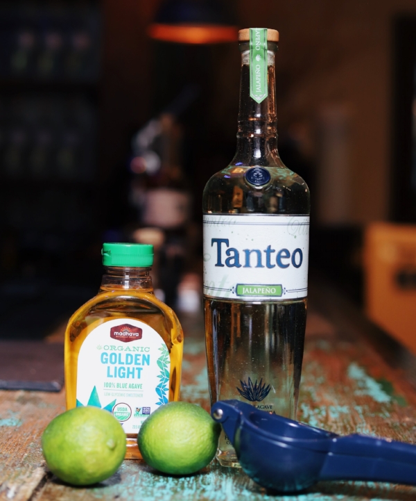 Fresh Pressed Lime Juice Ingredients: 100% Lime Juice