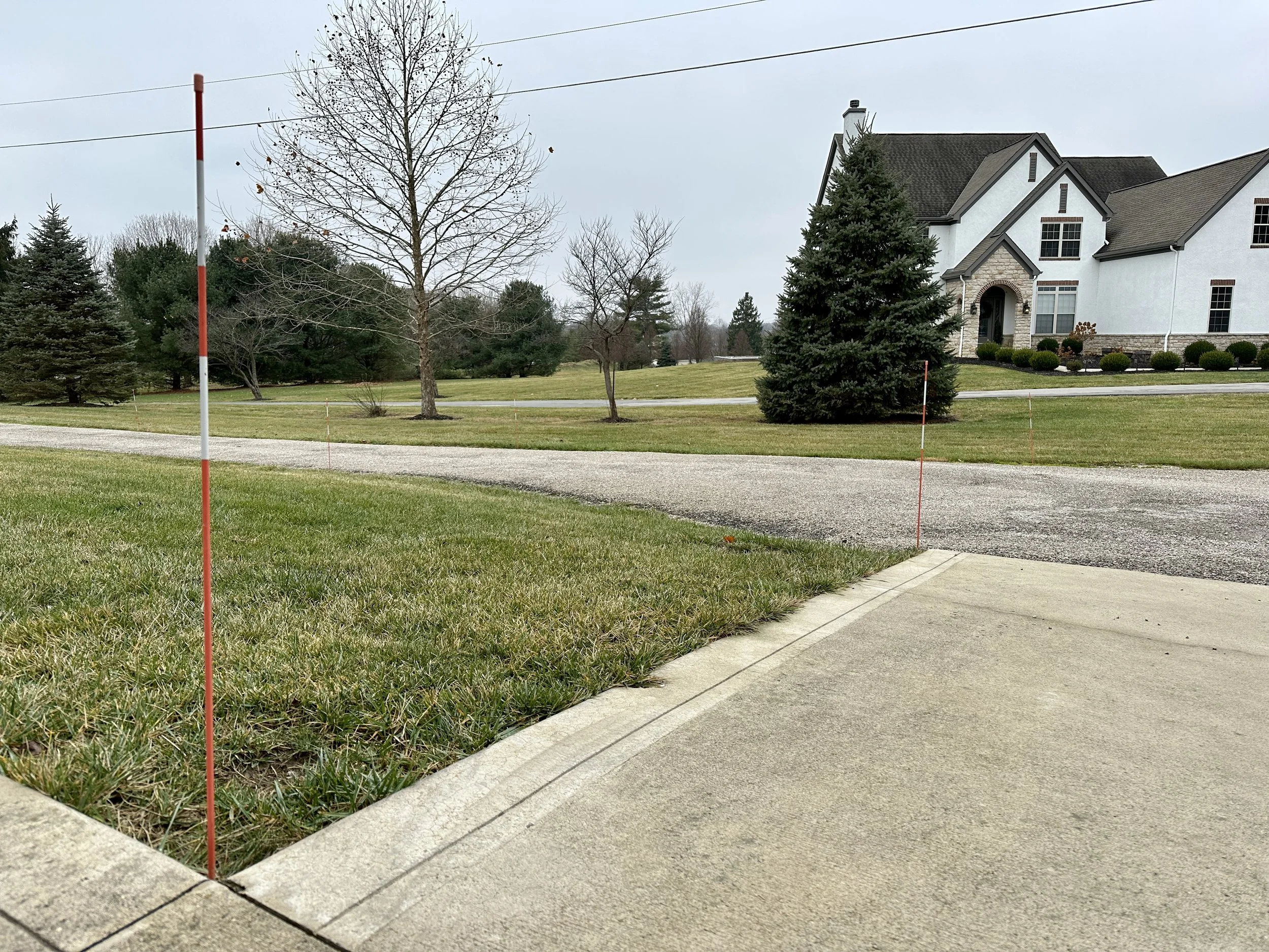 Reflectorized Driveway Markers