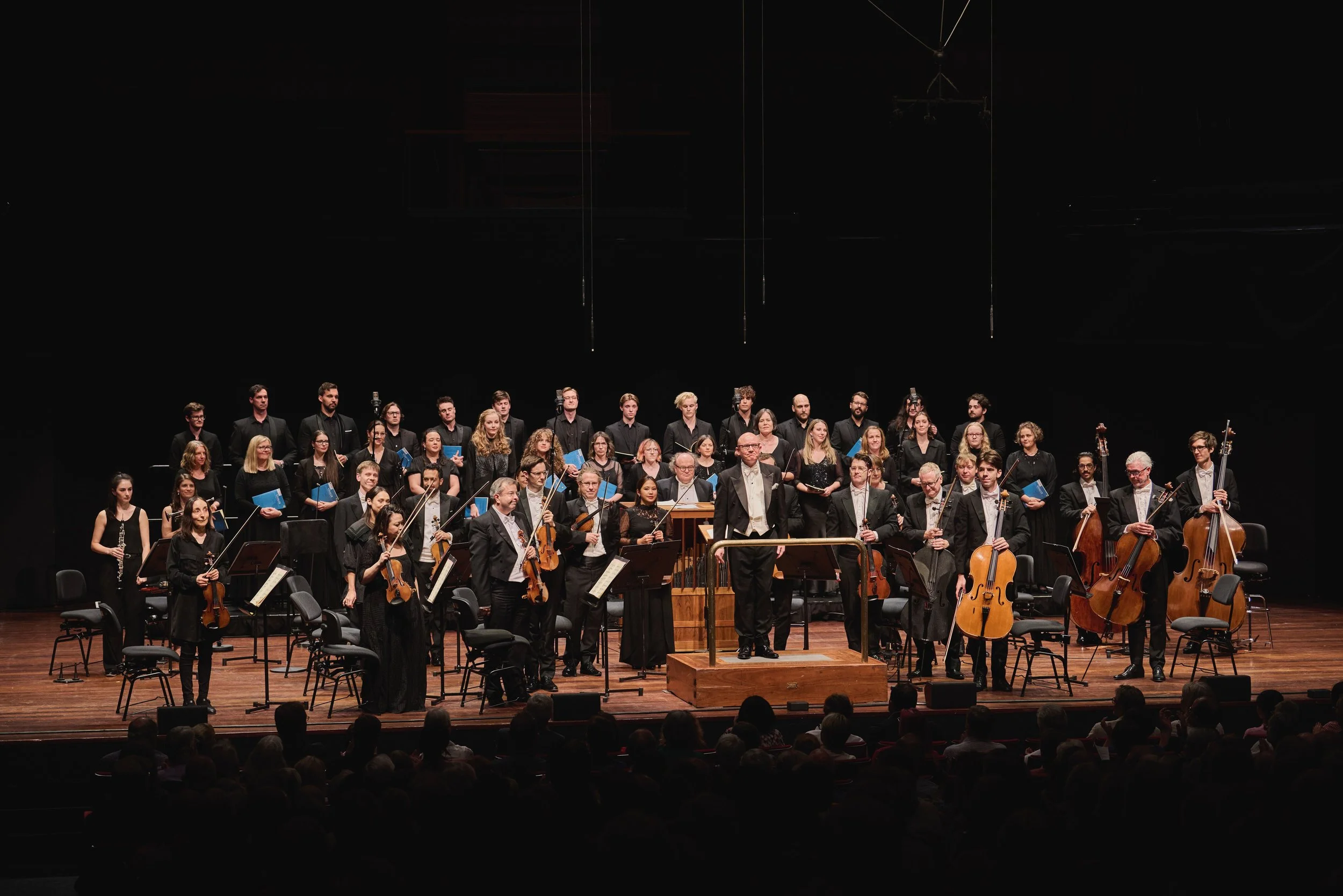 Limelight Magazine 5 stars WASO Gloria