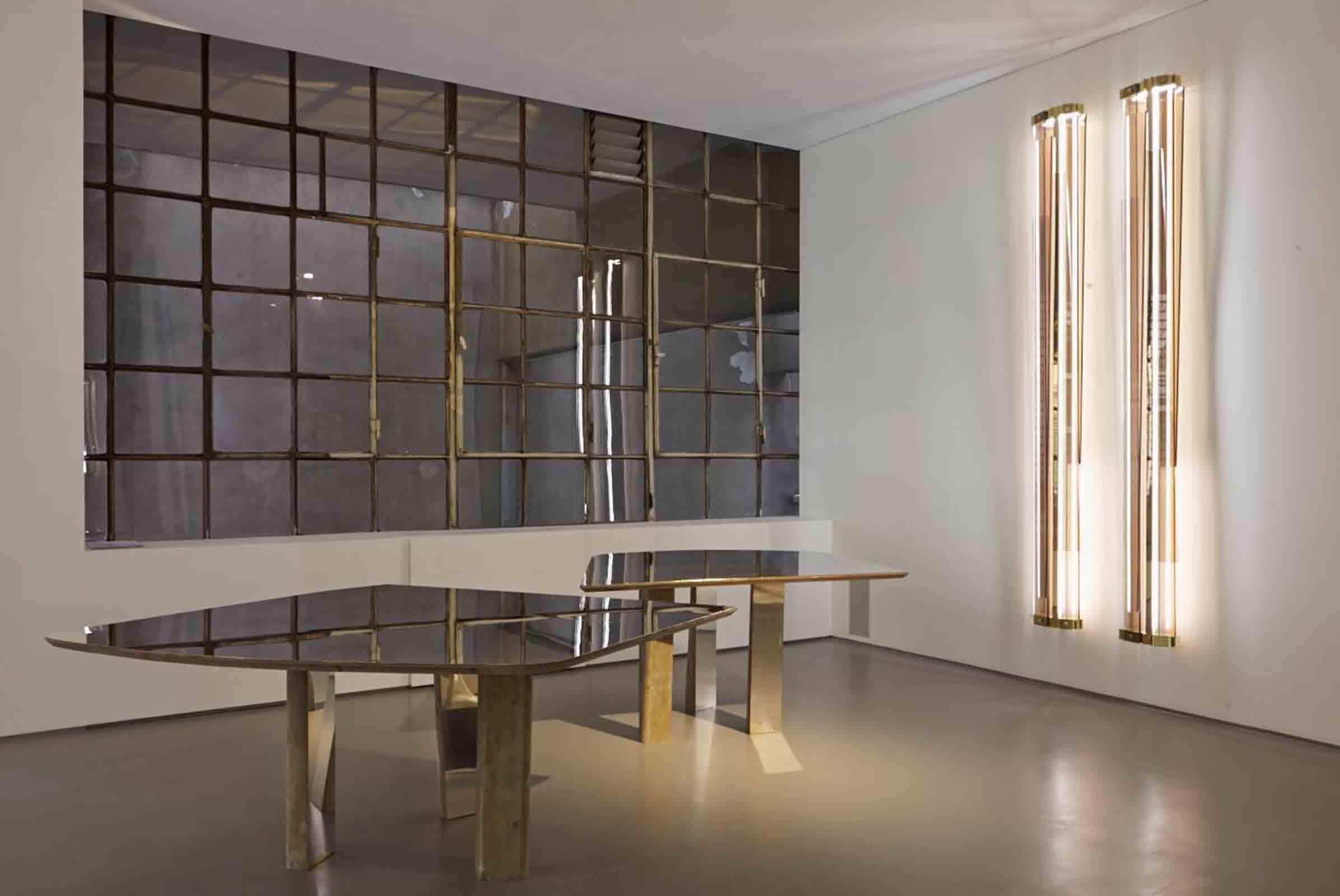 We absolutely loved the new collection by Italian architect Vincenzo De Cotiis for Progetto Domestico, on display in his Galleria De Cotiis