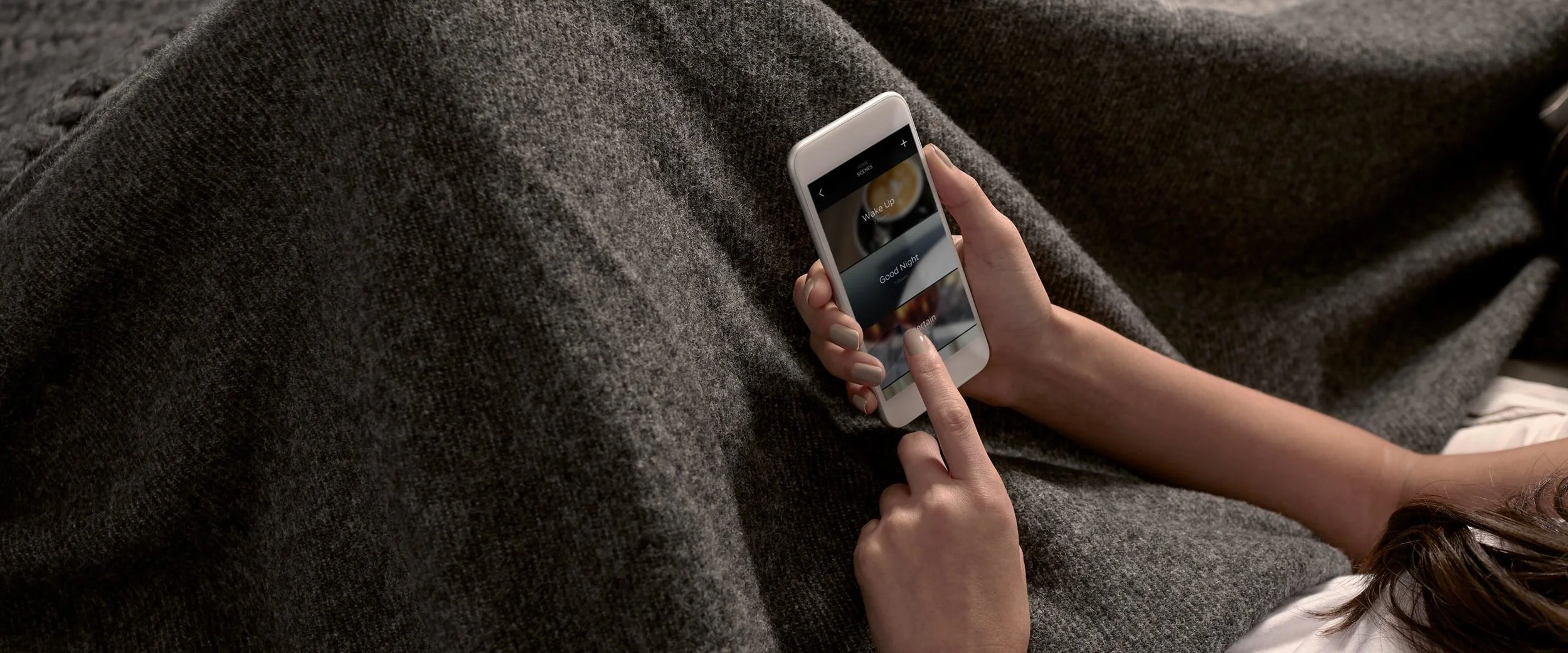 LG_Feature_BlanketPhone_ProApp.jpg