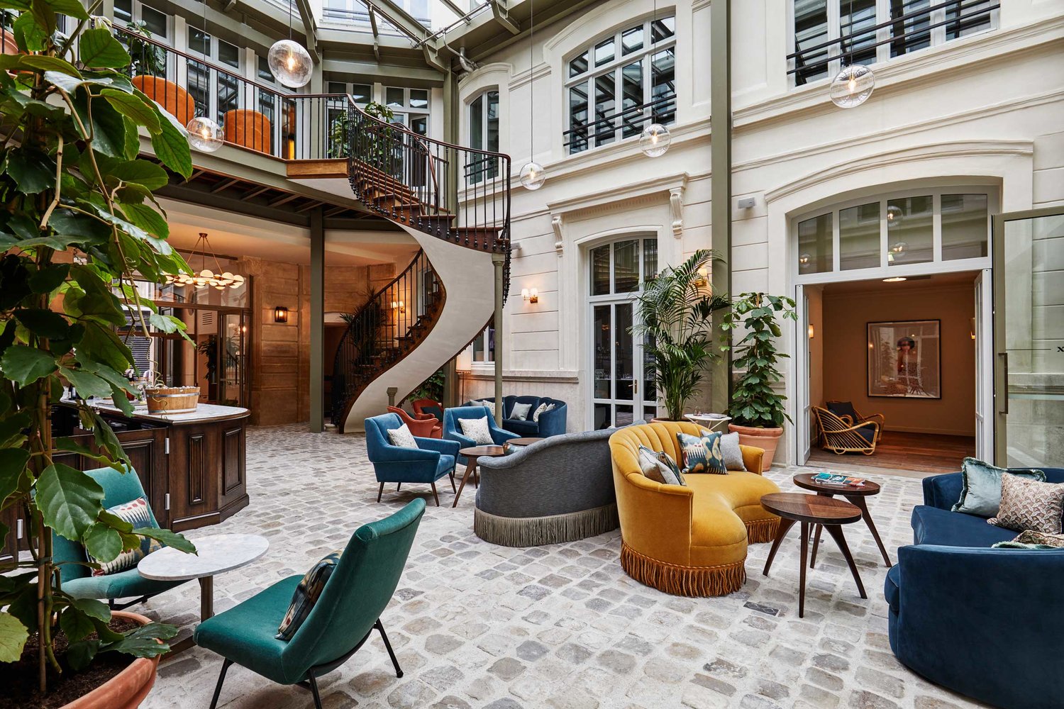Louis Vuitton - Hotel Left Bank St Germain ***, OFFICIAL SITE