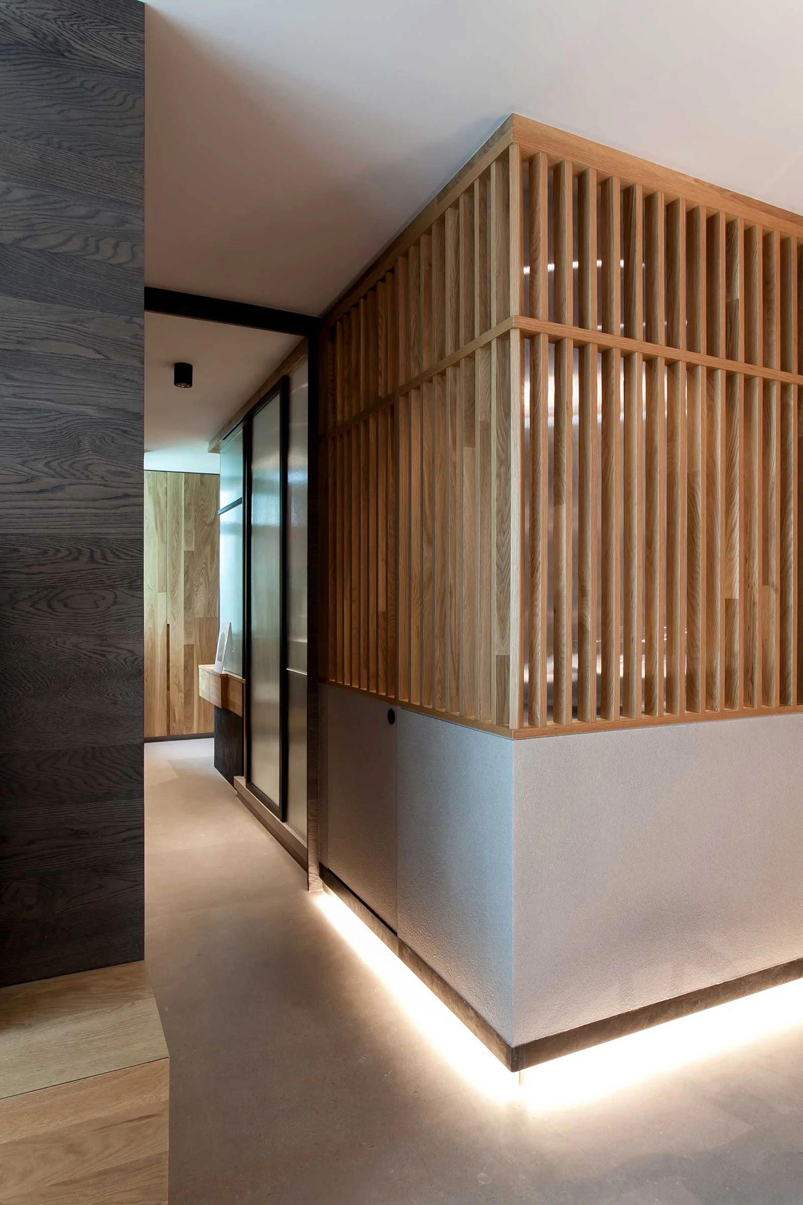 P-Corridor-Bathroom-Angle.jpg