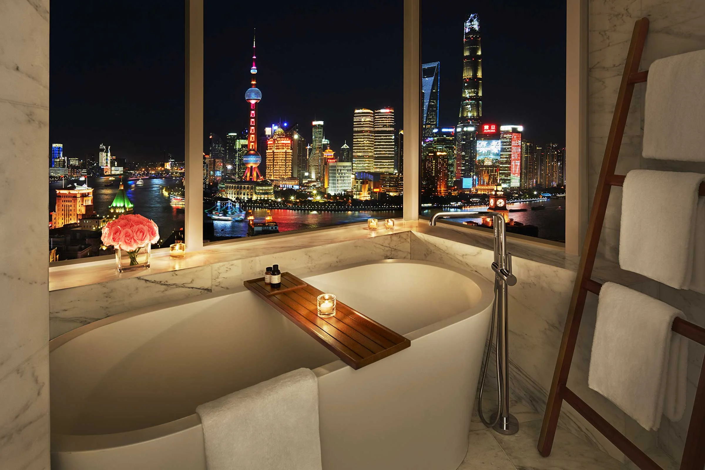 Bund-View-Suite---Bathroom.jpg