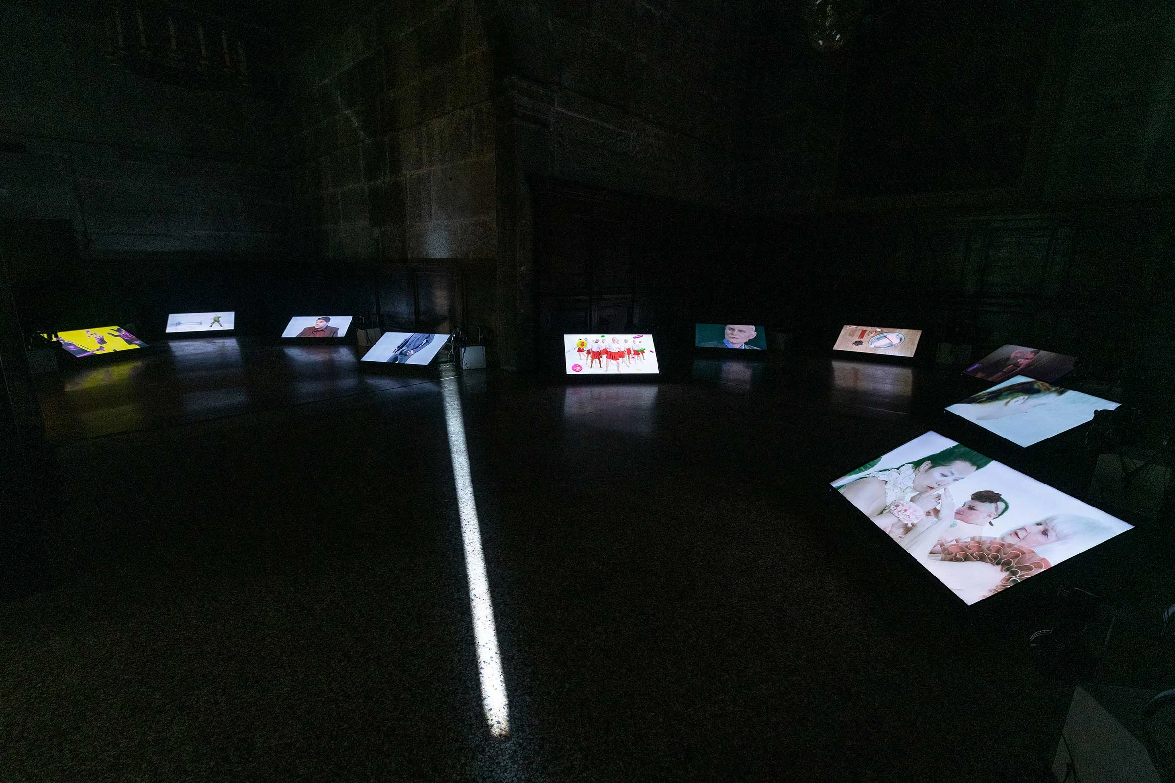 (1)-Shu-Lea-Cheang,-3X3X6,-mixed-media-installation-©-Shu-Lea-Cheang..jpg