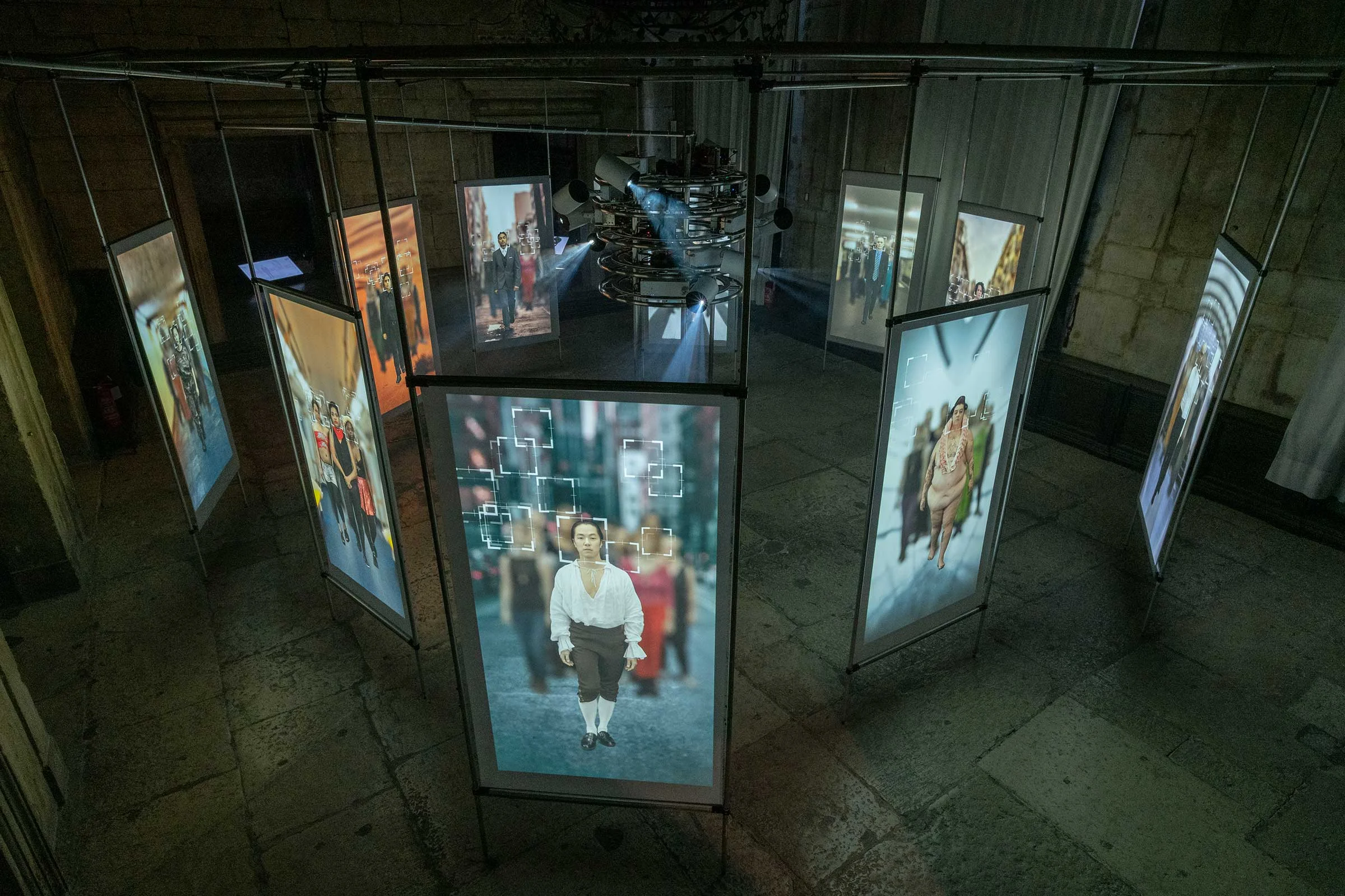 (3)-Shu-Lea-Cheang,-3X3X6,-mixed-media-installation-©-Shu-Lea-Cheang..jpg