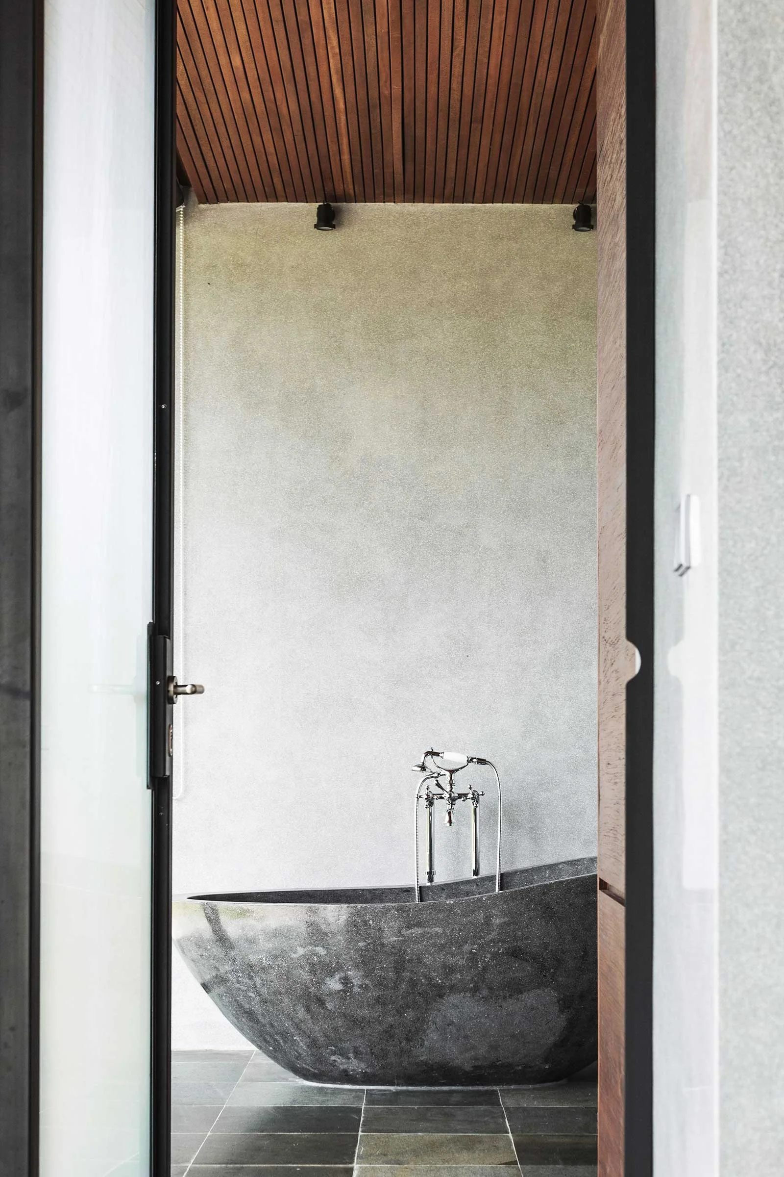 Flow-House---Interiors-(Room-3)-(3-of-8).jpg