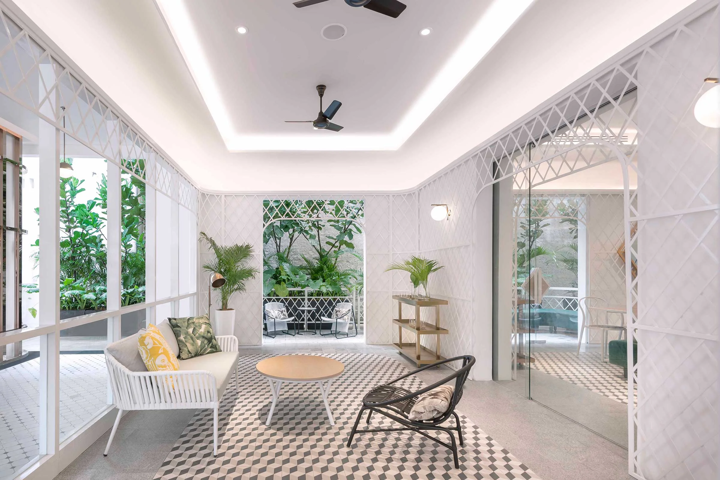 14_Prestige-THE-GLASSHOUSE.jpg