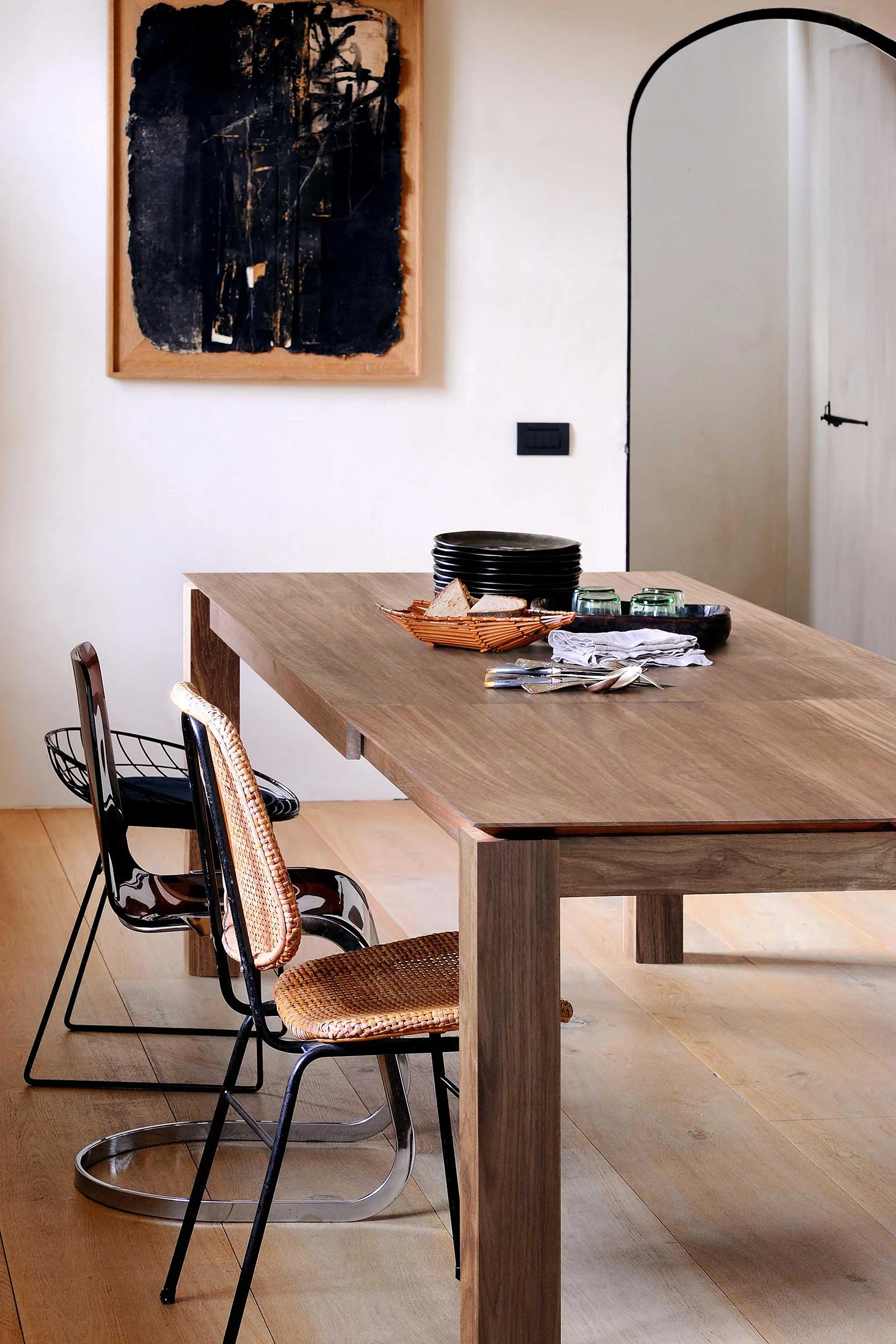 11944-Teak-Slice-extendable-dining-table-(4).jpg